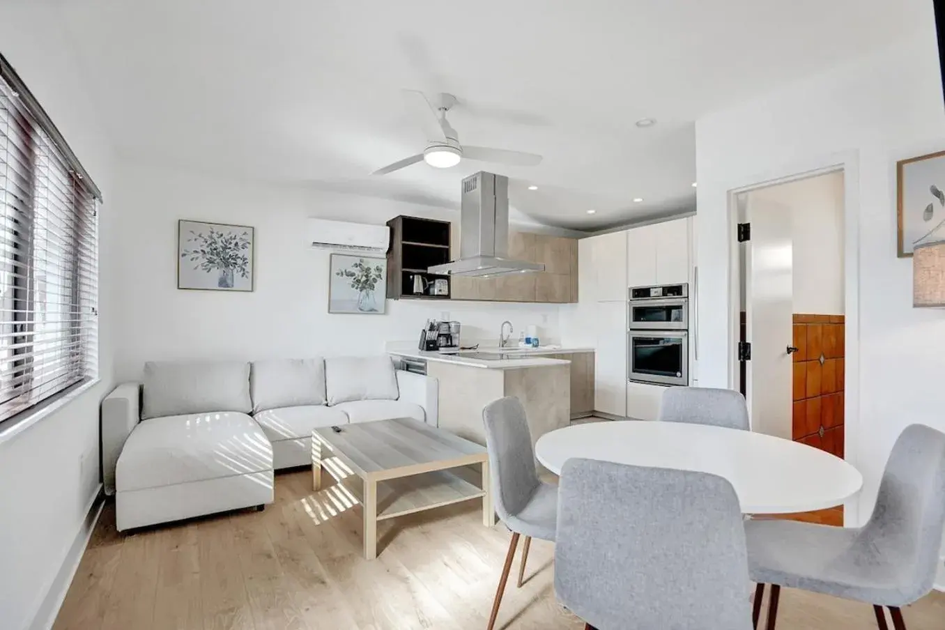 One-Bedroom Apartment in Waves On Walnut - Beach Access One-Bedroom Apartment in Waves On Walnut - Beach Access