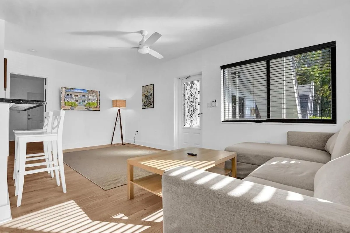 Waves On Walnut - Beach Access