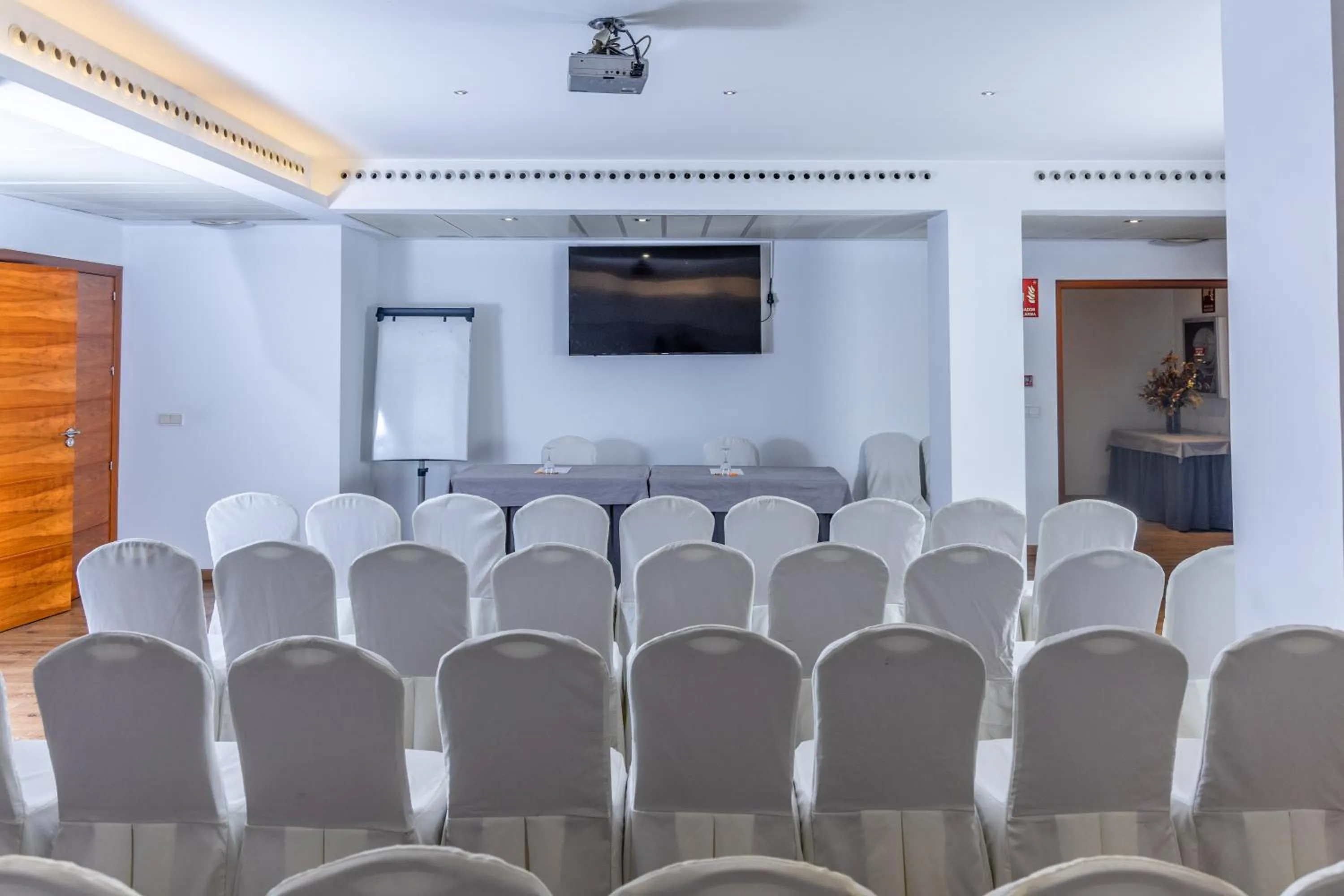 Meeting/conference room in Hotel Serrano