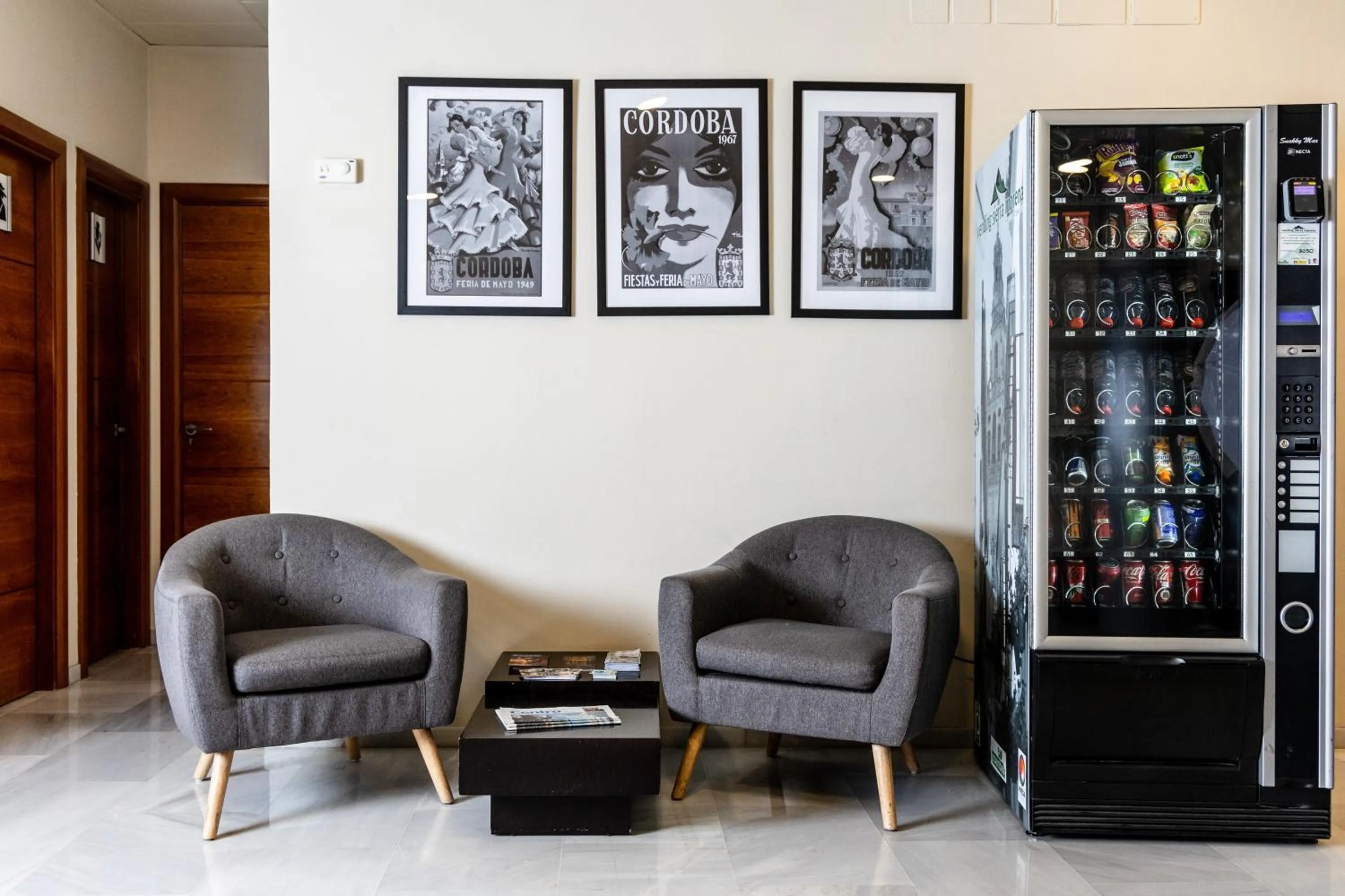 Seating area in Hotel Serrano