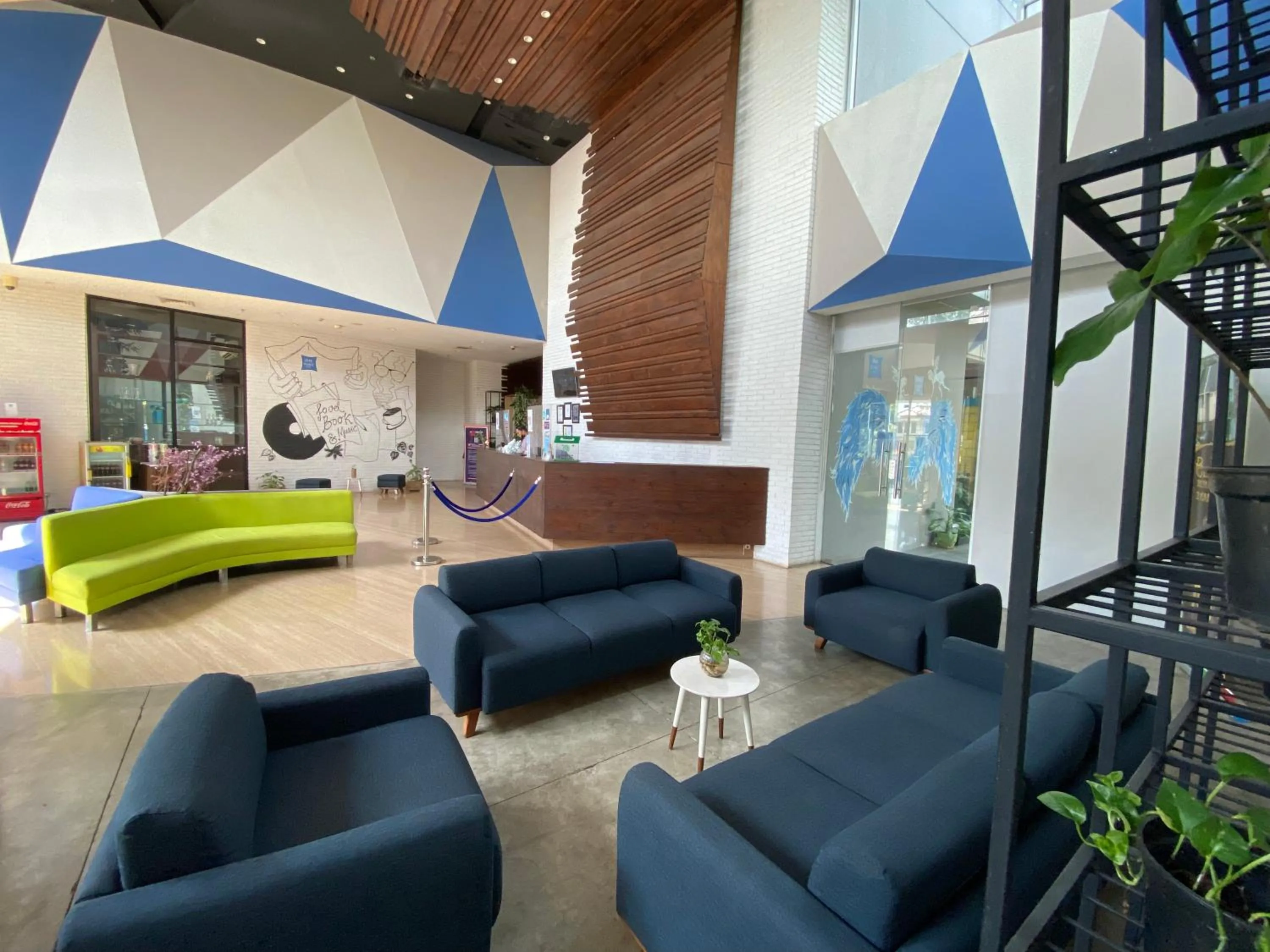 Lobby or reception in Ispi Hotel Cikarang Festival