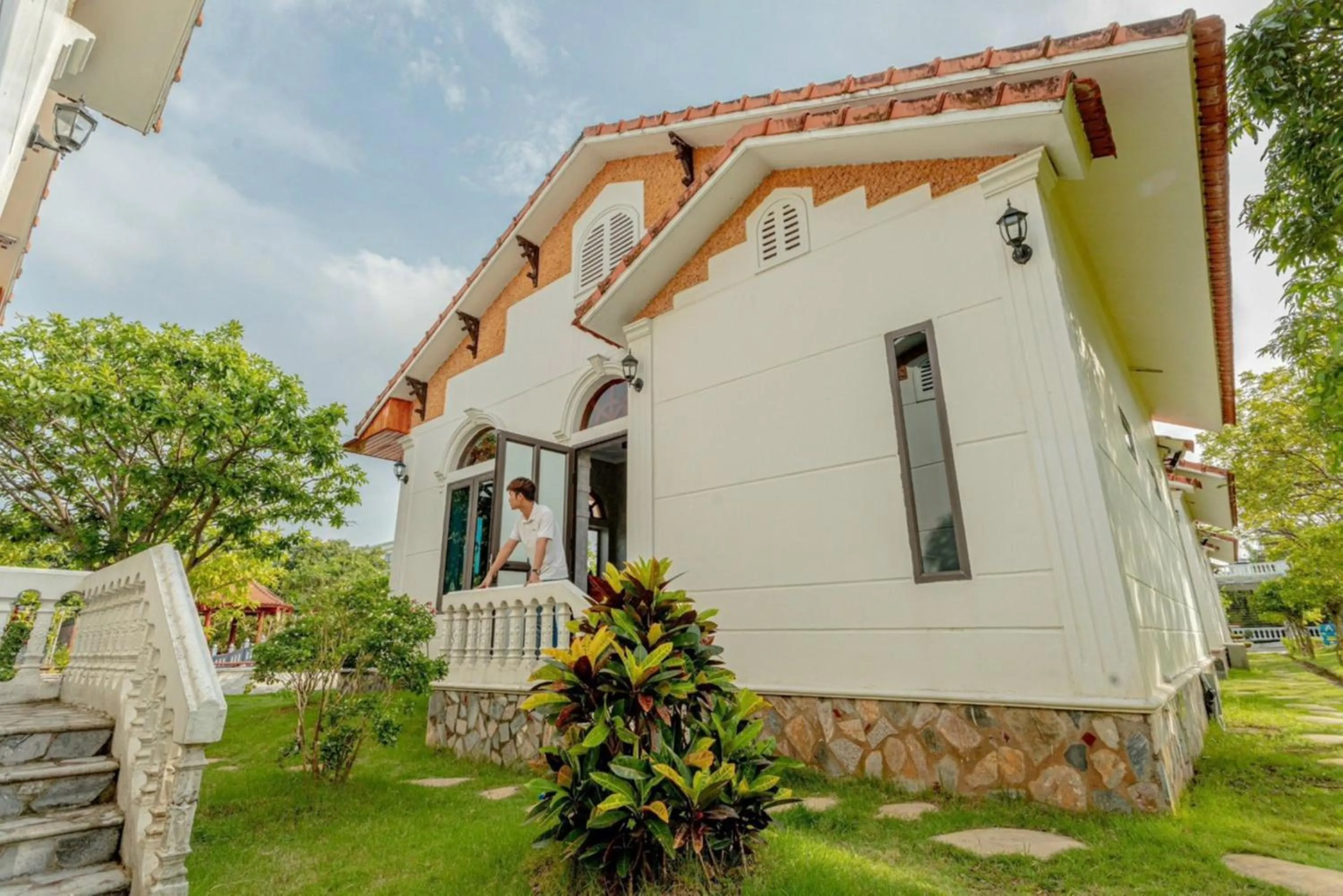 Garden in Hoa Lu Garden Resort