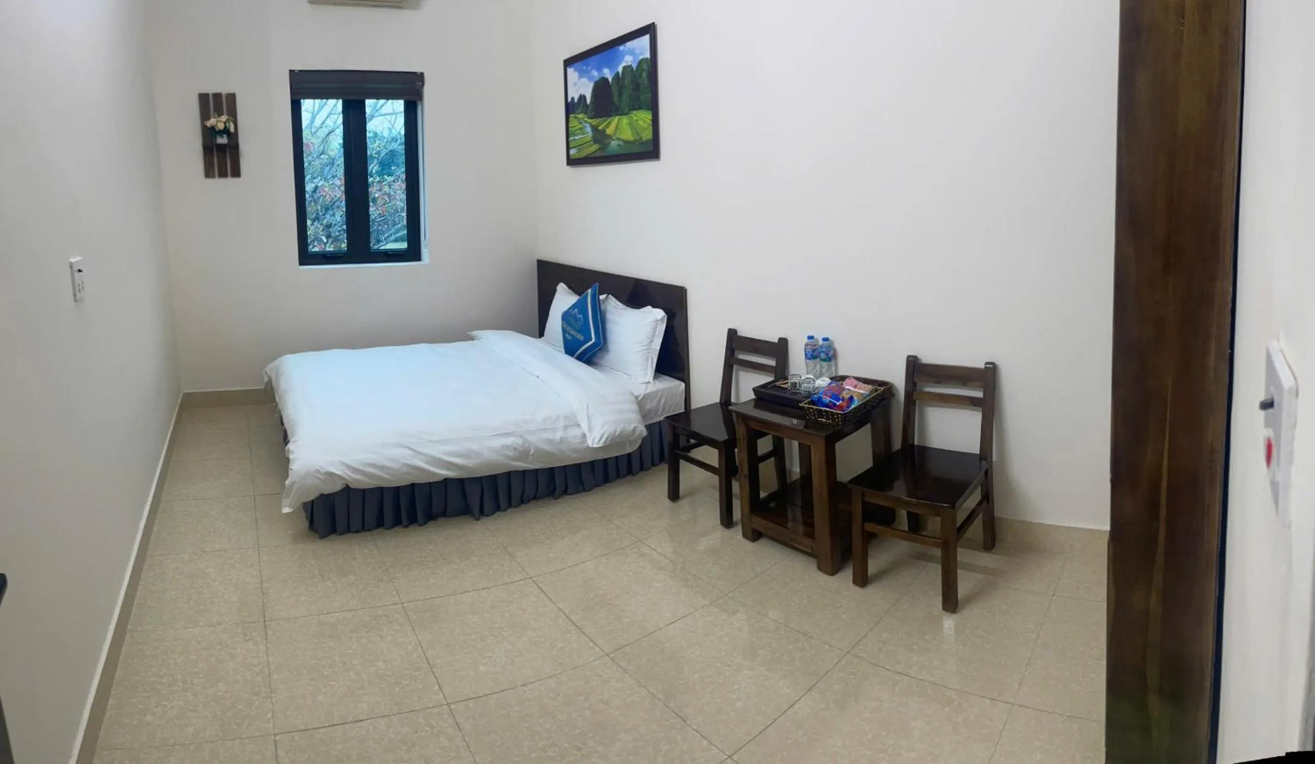 Bed in Hoa Lu Garden Resort