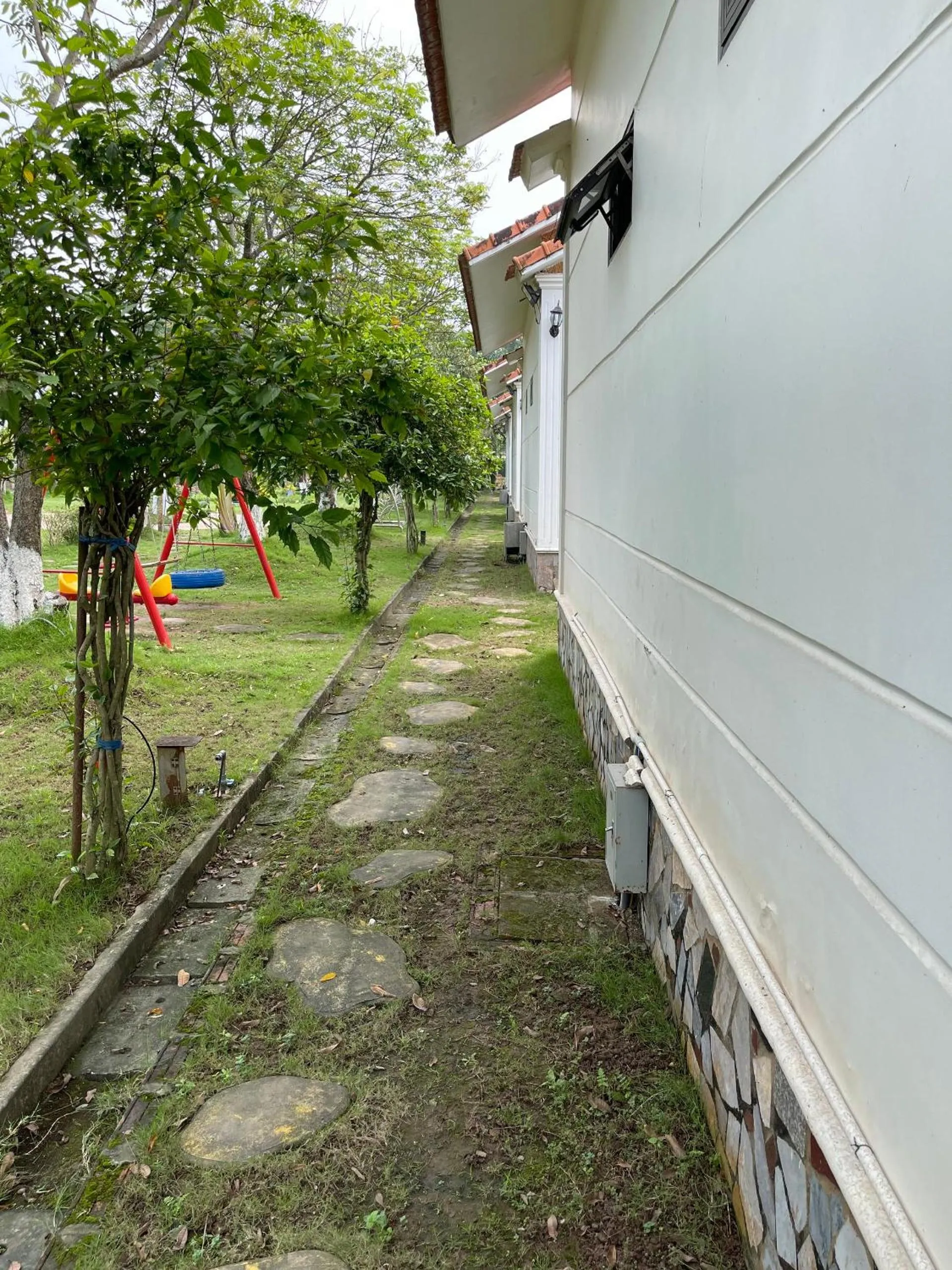 Day in Hoa Lu Garden Resort