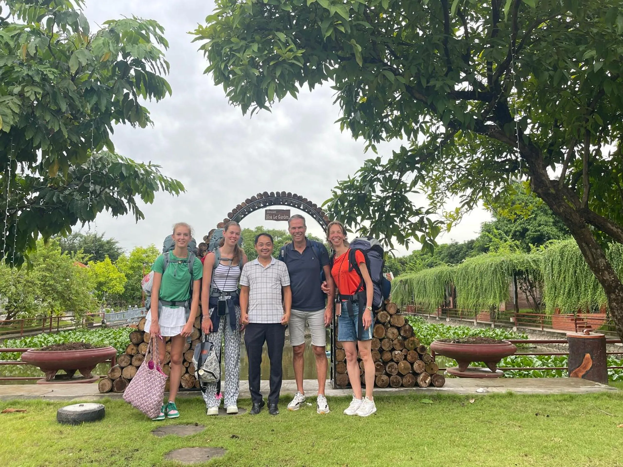 group of guests in Hoa Lu Garden Resort