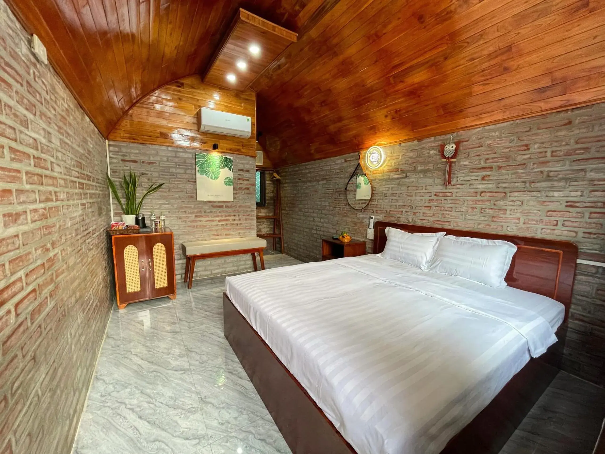 Bungalow - Water Front in Hoa Lu Garden Resort Bungalow - Water Front in Hoa Lu Garden Resort