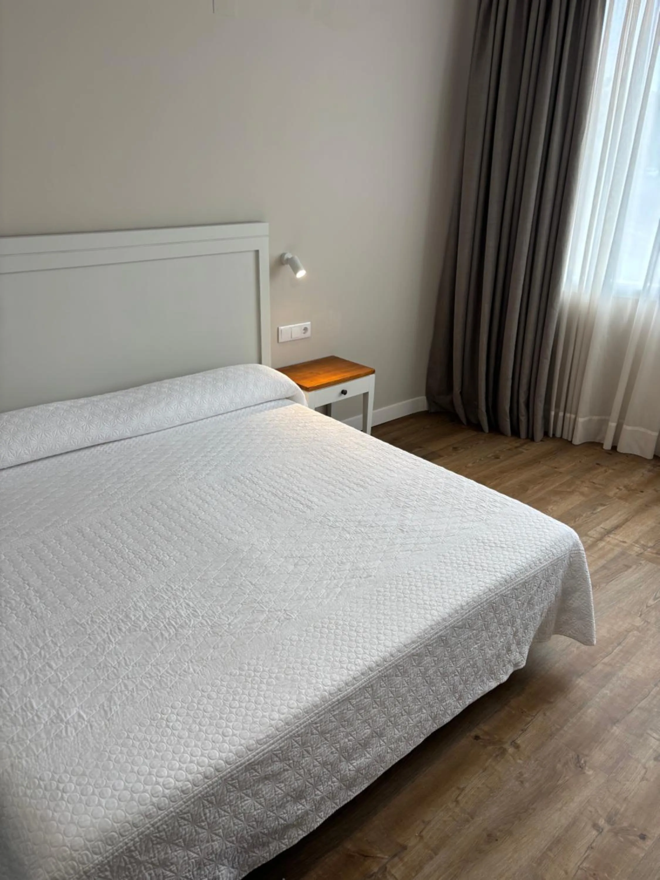 Bedroom, Bed in Aparthotel Bahia Pinosol