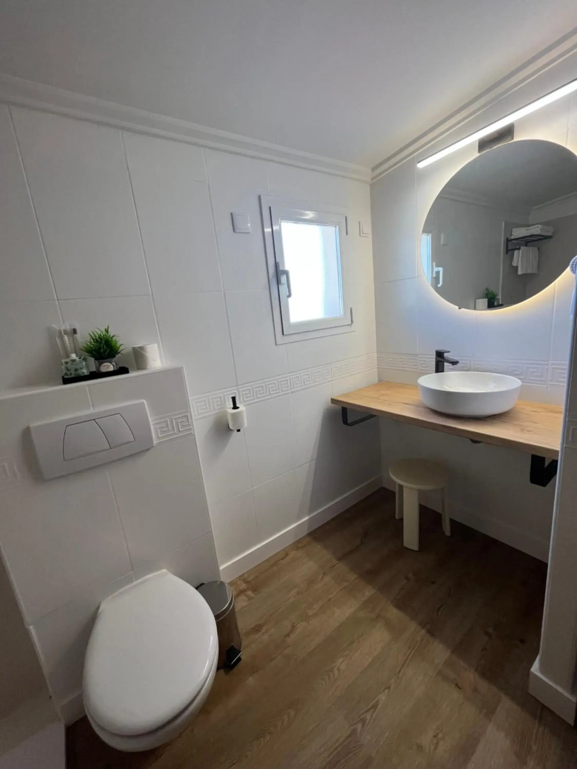 One-Bedroom Apartment with Terrace in Aparthotel Bahia Pinosol One-Bedroom Apartment with Terrace in Aparthotel Bahia Pinosol