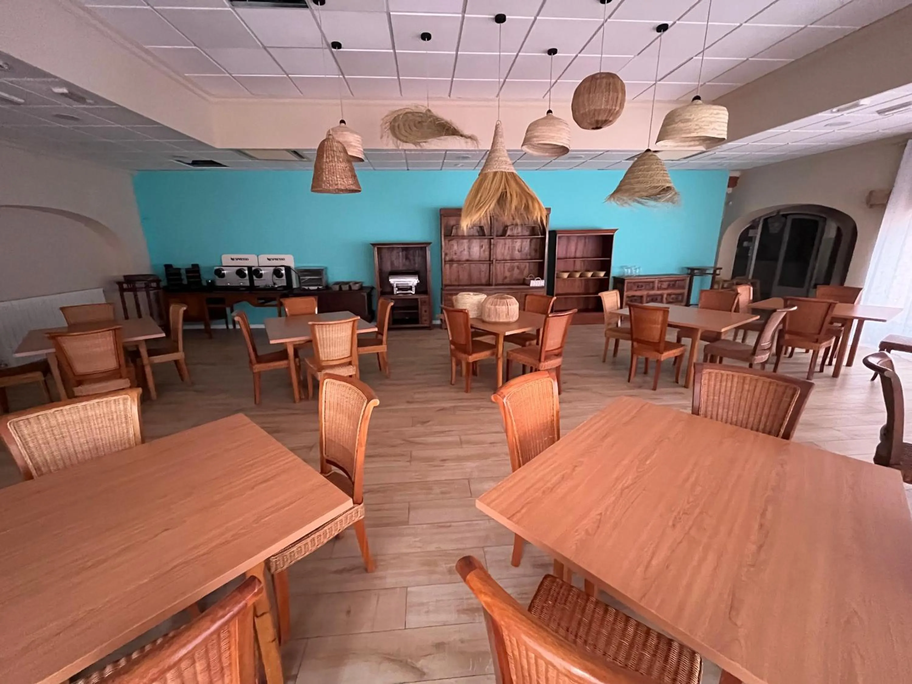 Restaurant/places to eat in Aparthotel Bahia Pinosol