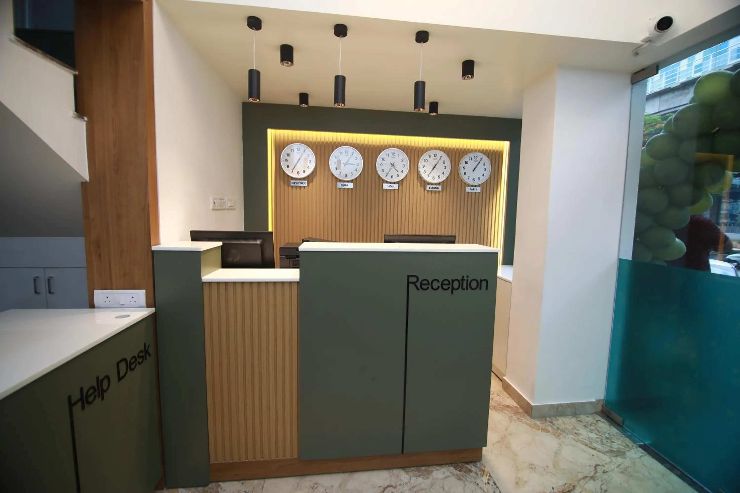 Lobby or reception in Hotel Royal Blooms