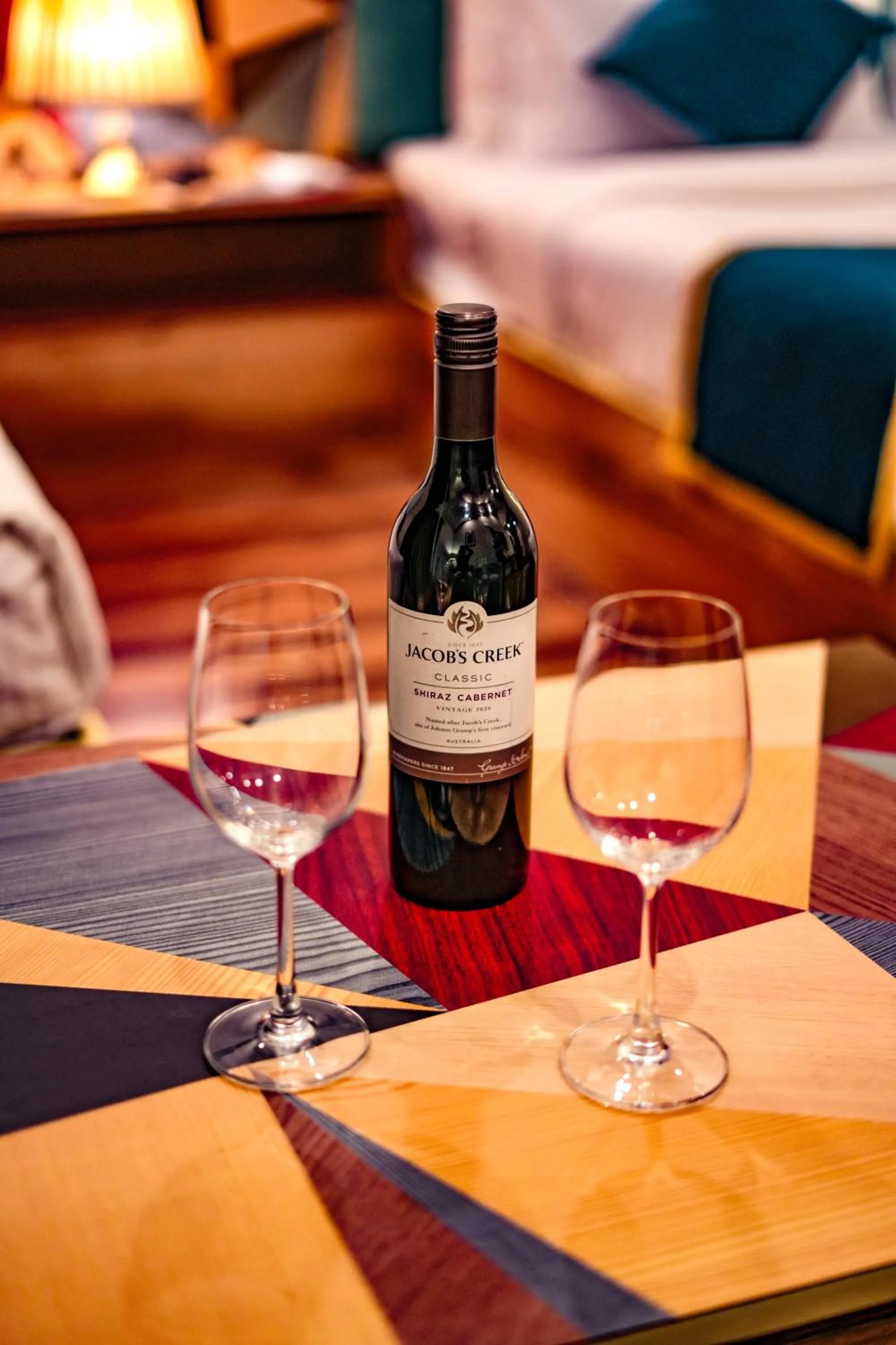 Food and drinks, Bed in Hotel Square One by D'Polo Dharamshala