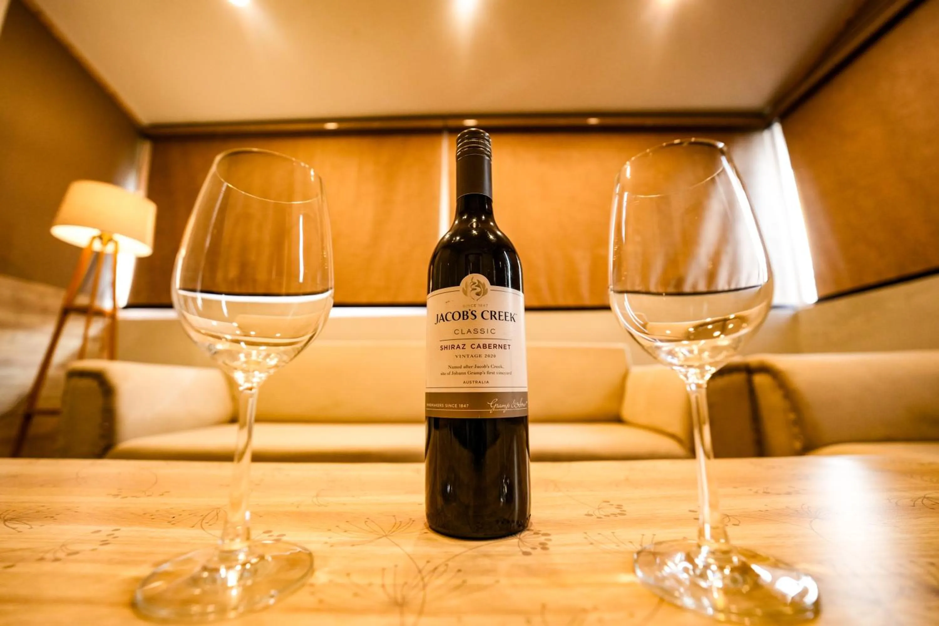 Living room in Hotel Square One by D'Polo Dharamshala