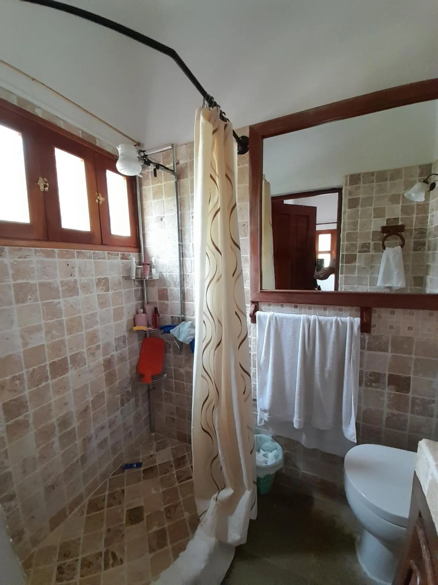 Shower in Hotel y Jardines Casa Búho