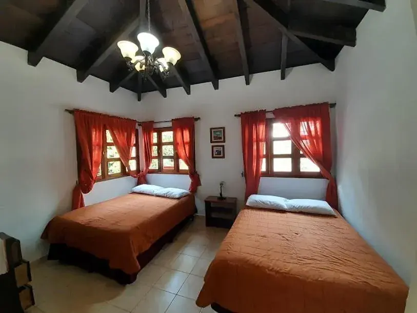 Superior Twin Room in Hotel y Jardines Casa Búho Superior Twin Room in Hotel y Jardines Casa Búho