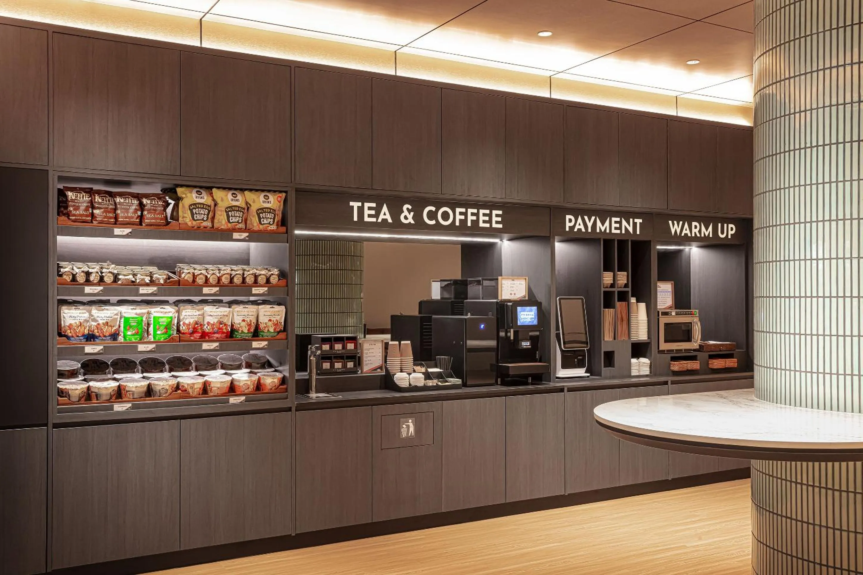 Food and drinks in Resorts World Sentosa - Hotel Ora