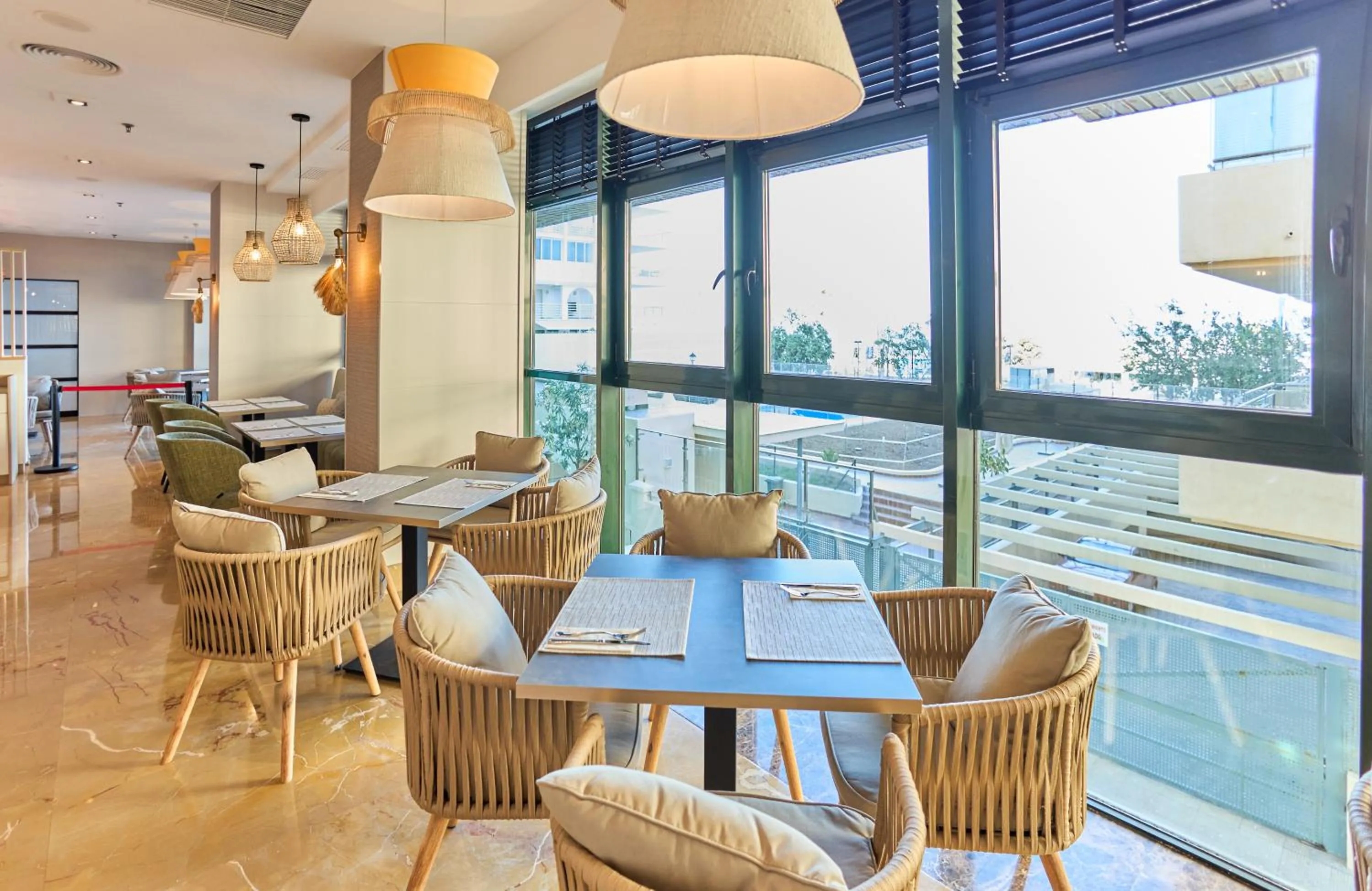 Restaurant/places to eat in Leonardo Hotel Fuengirola Costa del Sol