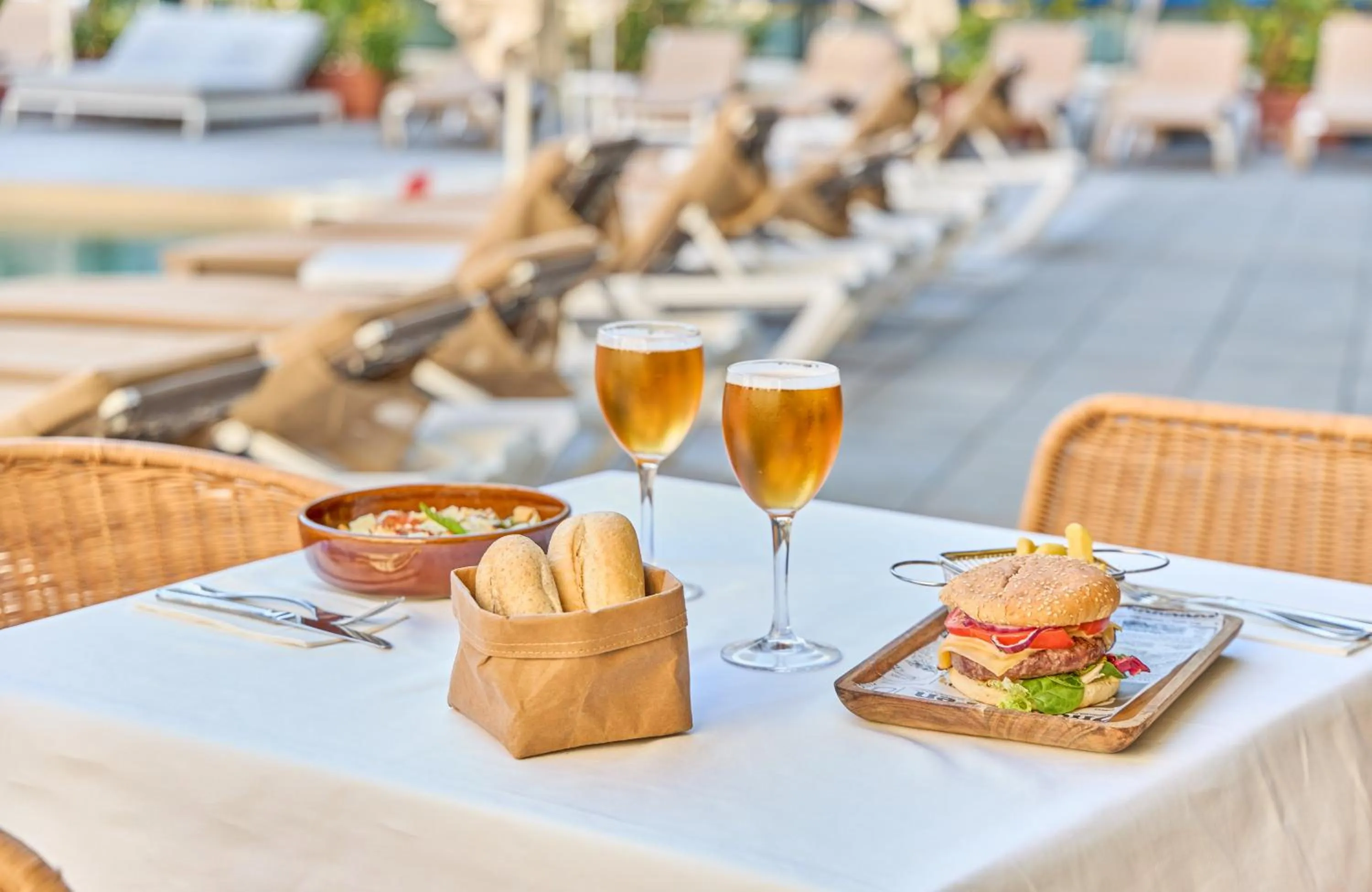 Restaurant/places to eat in Leonardo Hotel Fuengirola Costa del Sol