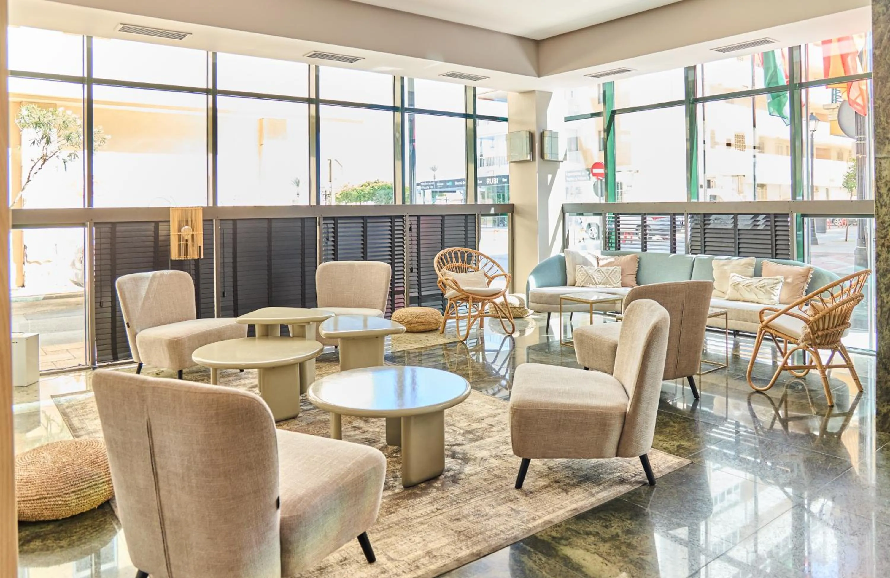Seating area in Leonardo Hotel Fuengirola Costa del Sol