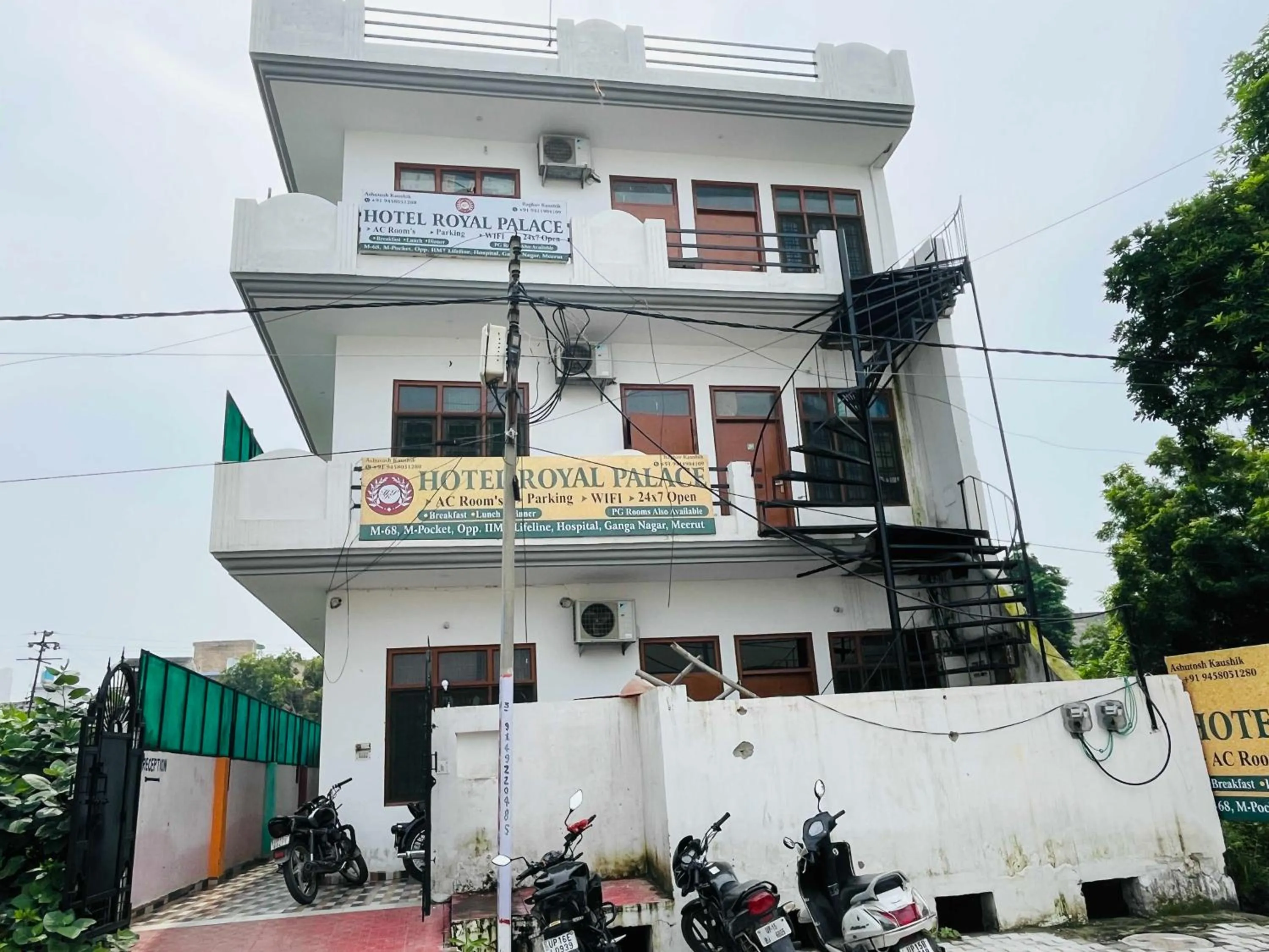 Facade/entrance in Hotel O Hotel Royal Palace