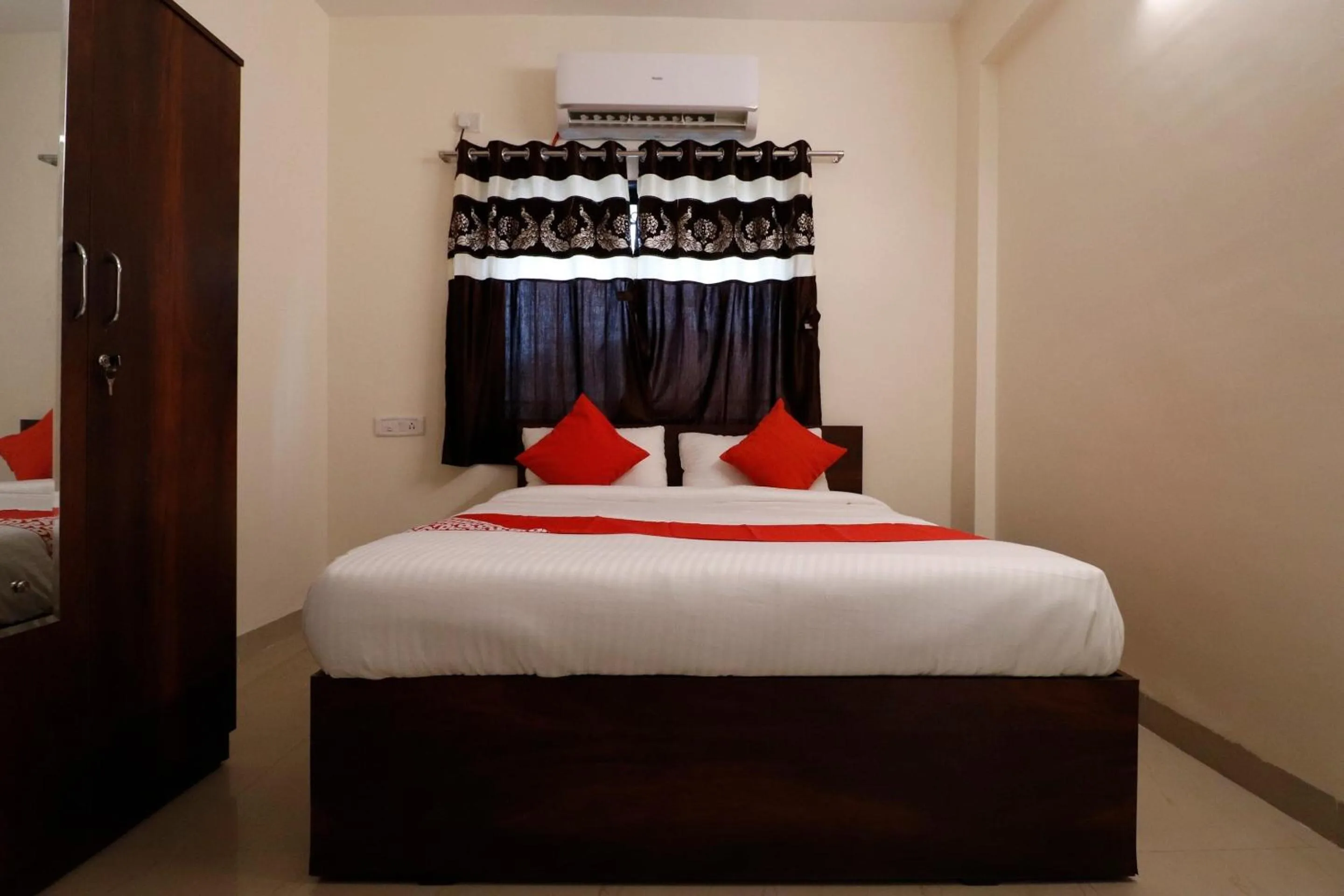 Bedroom in Hotel O The Pearl Inn