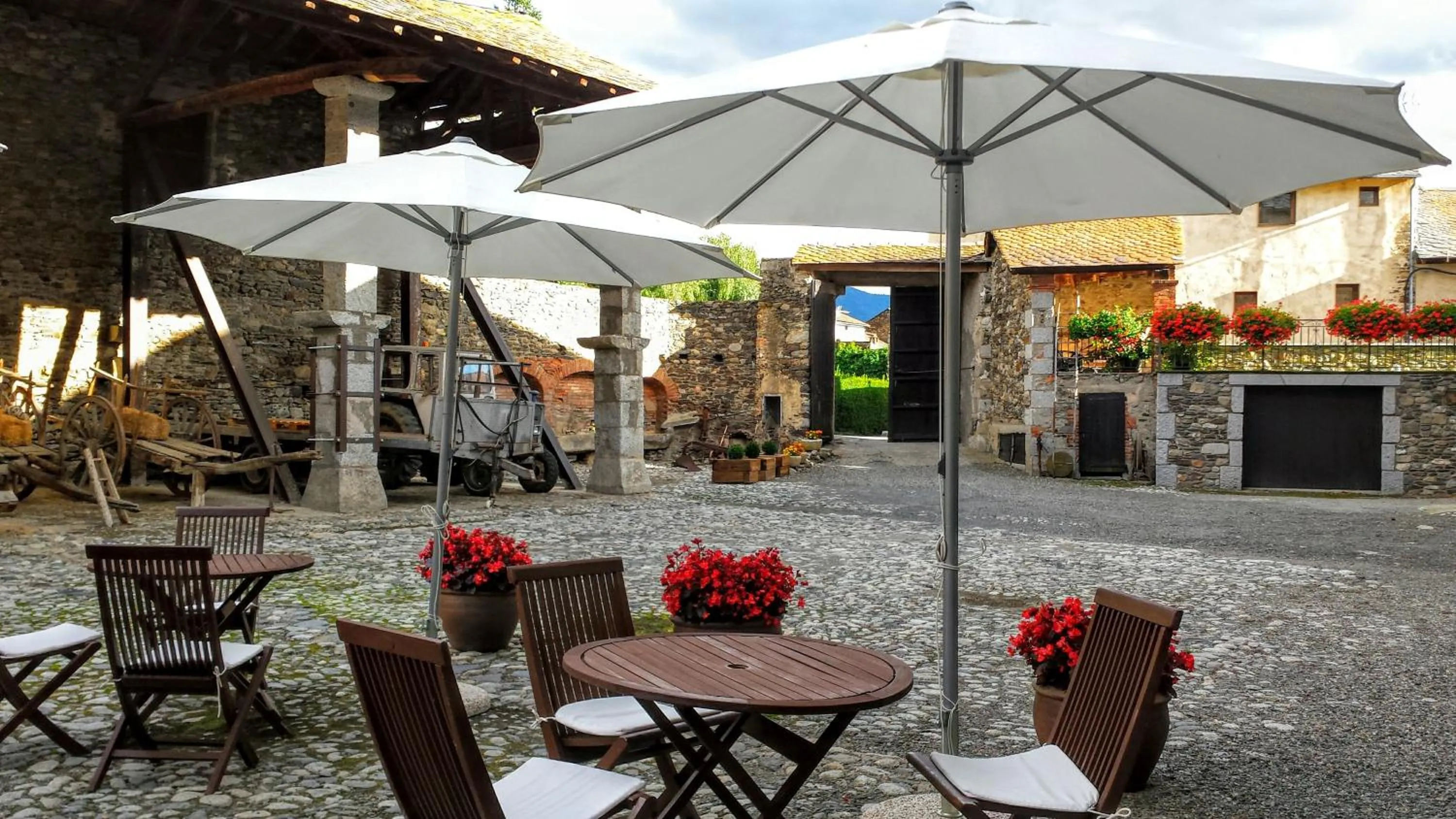 Patio in Hotel Bernat de So