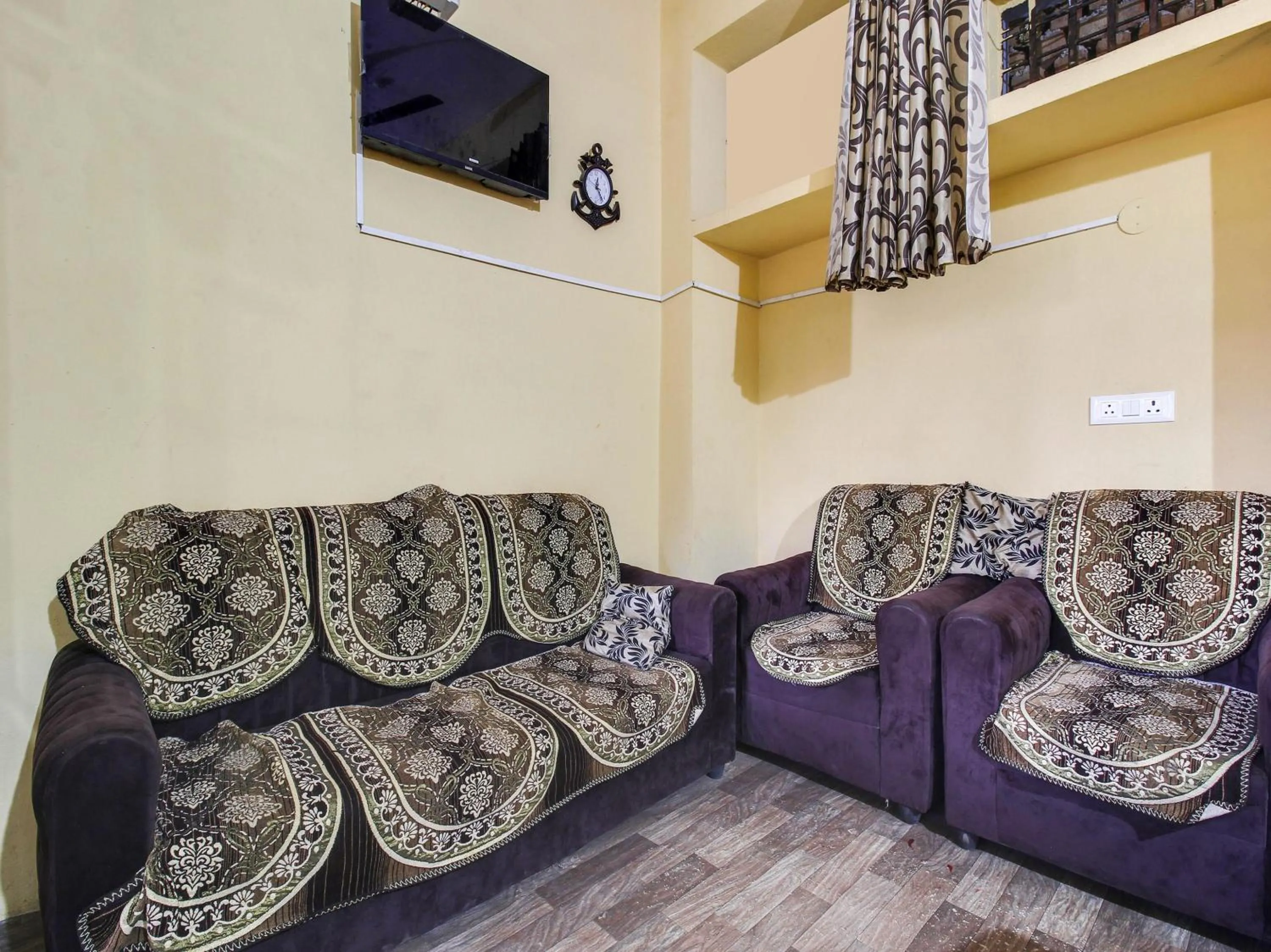 Lobby or reception in Hotel O by OYO AM Luxury AC ROOM'S