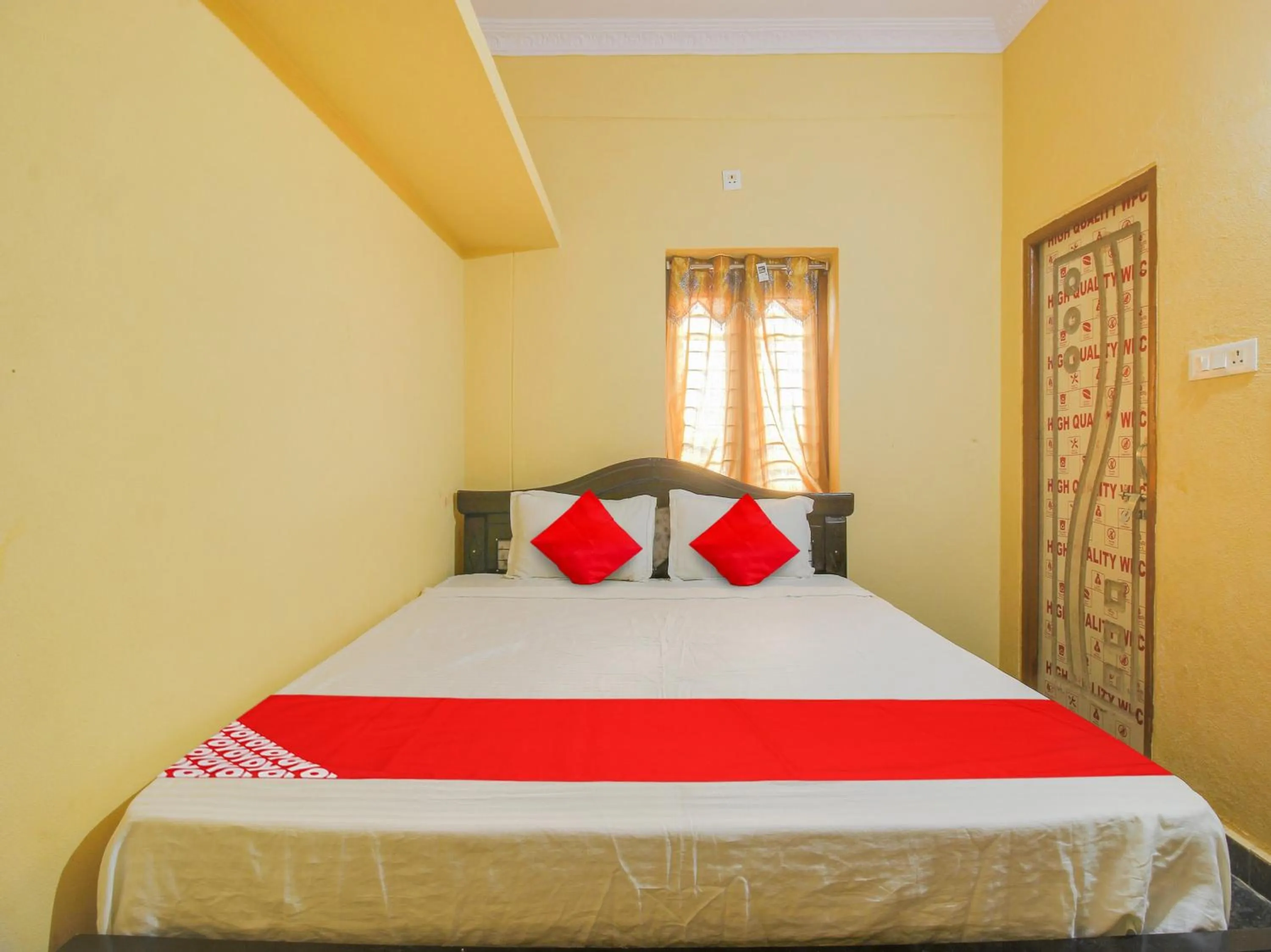 Bedroom, Bed in Hotel O by OYO AM Luxury AC ROOM'S