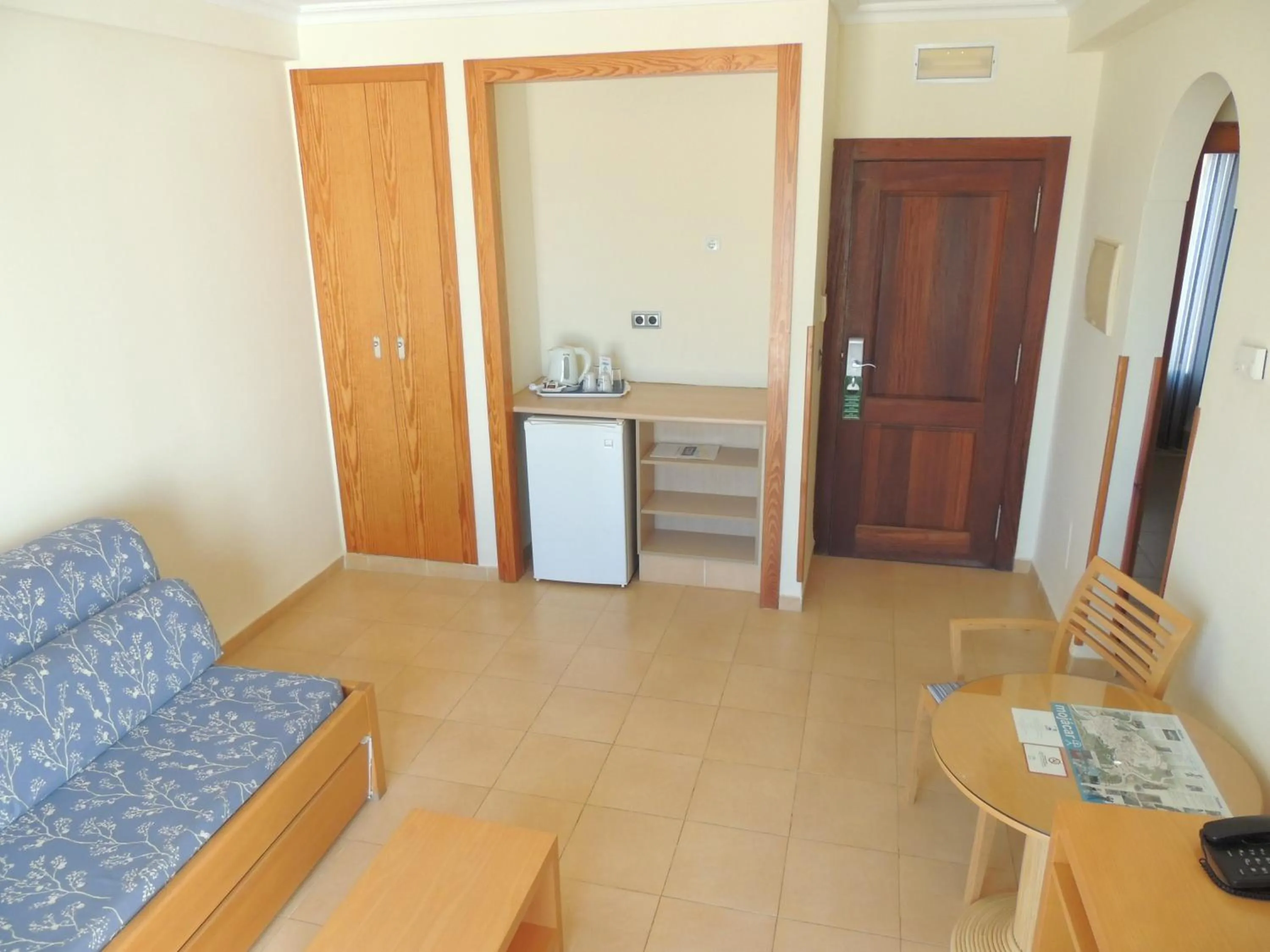 Living room in Hotel Punta del Cantal