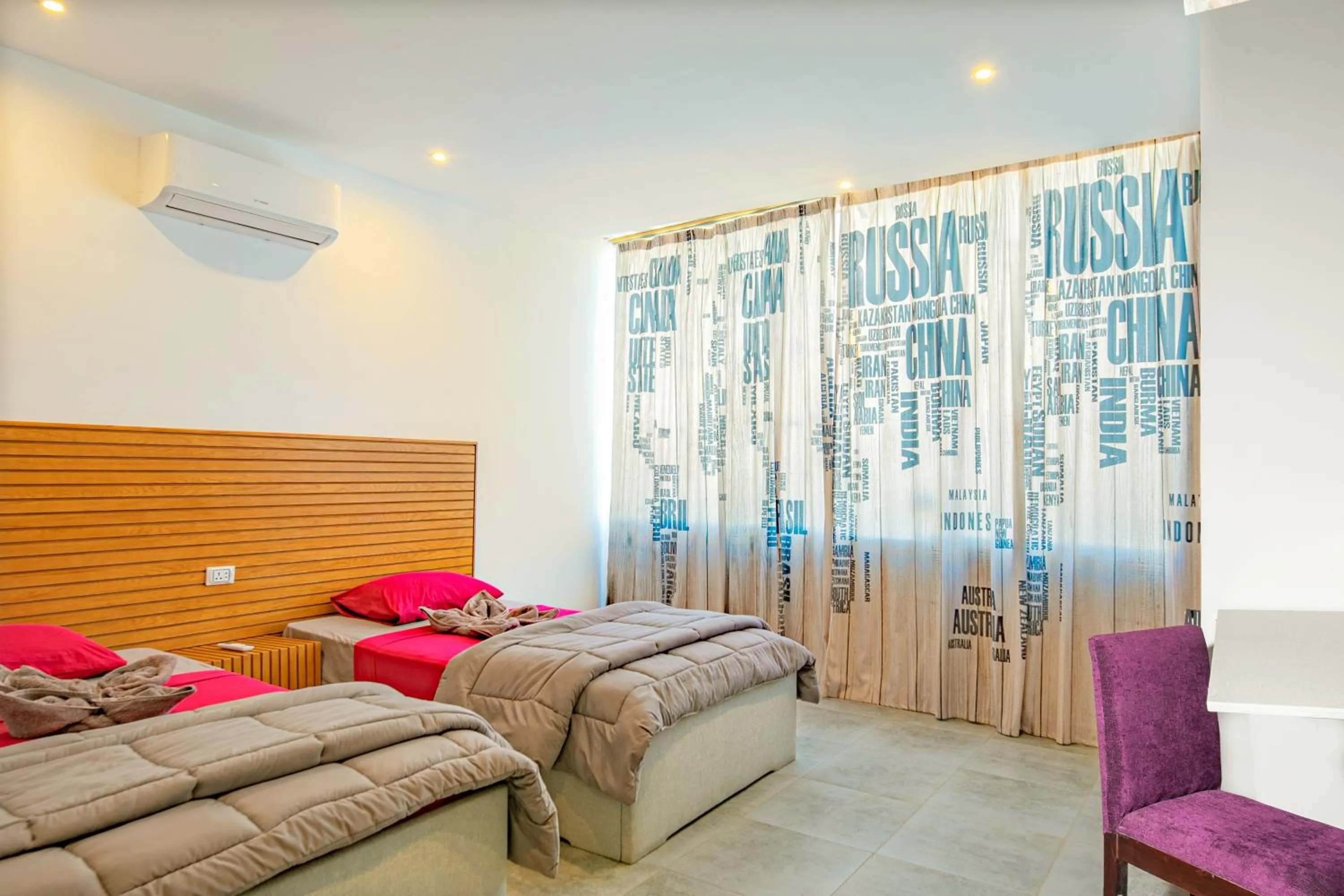 Photo of the whole room, Bed in Bedcoin Hostel