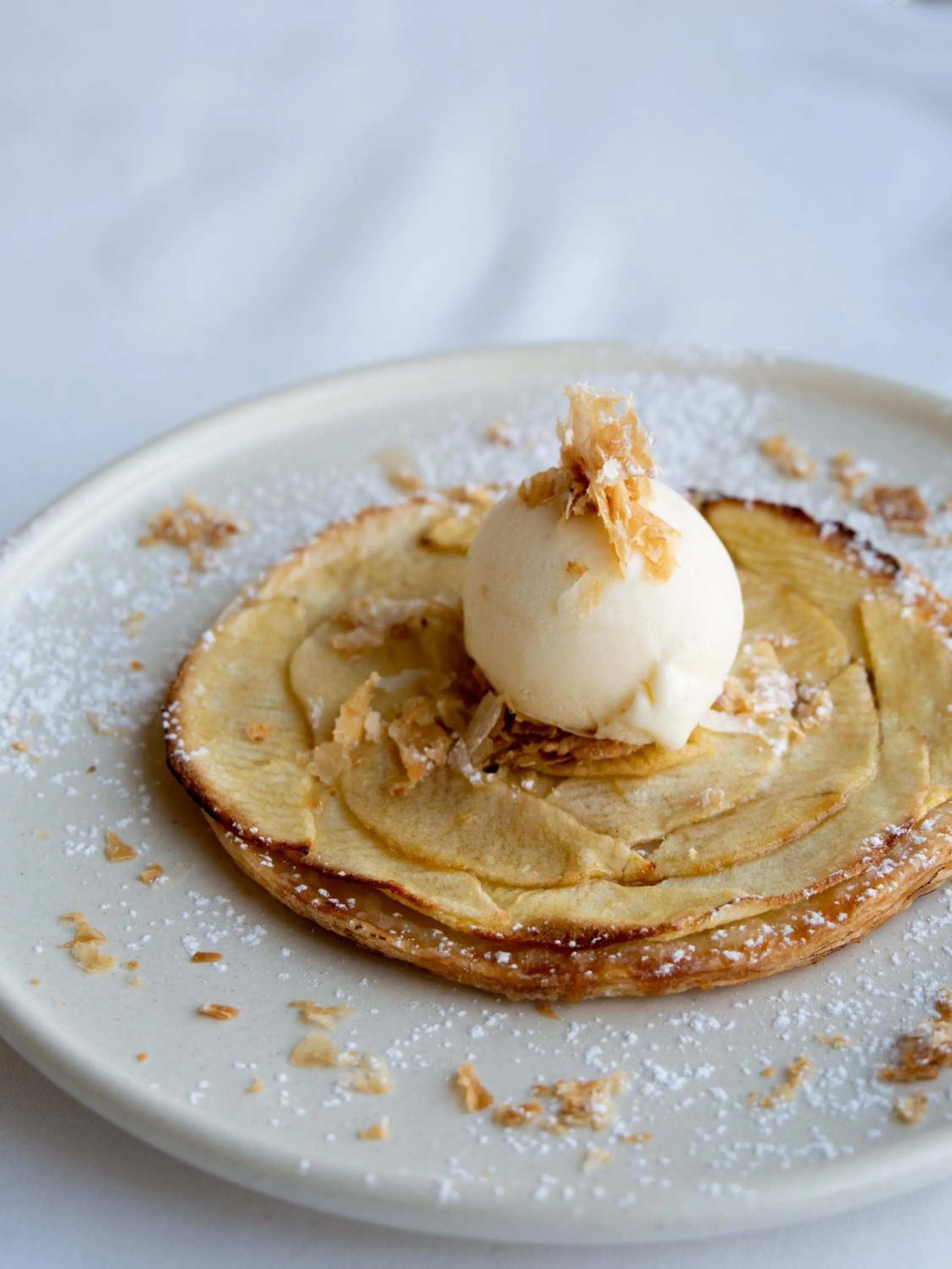 Restaurant/places to eat in Hostal Empúries