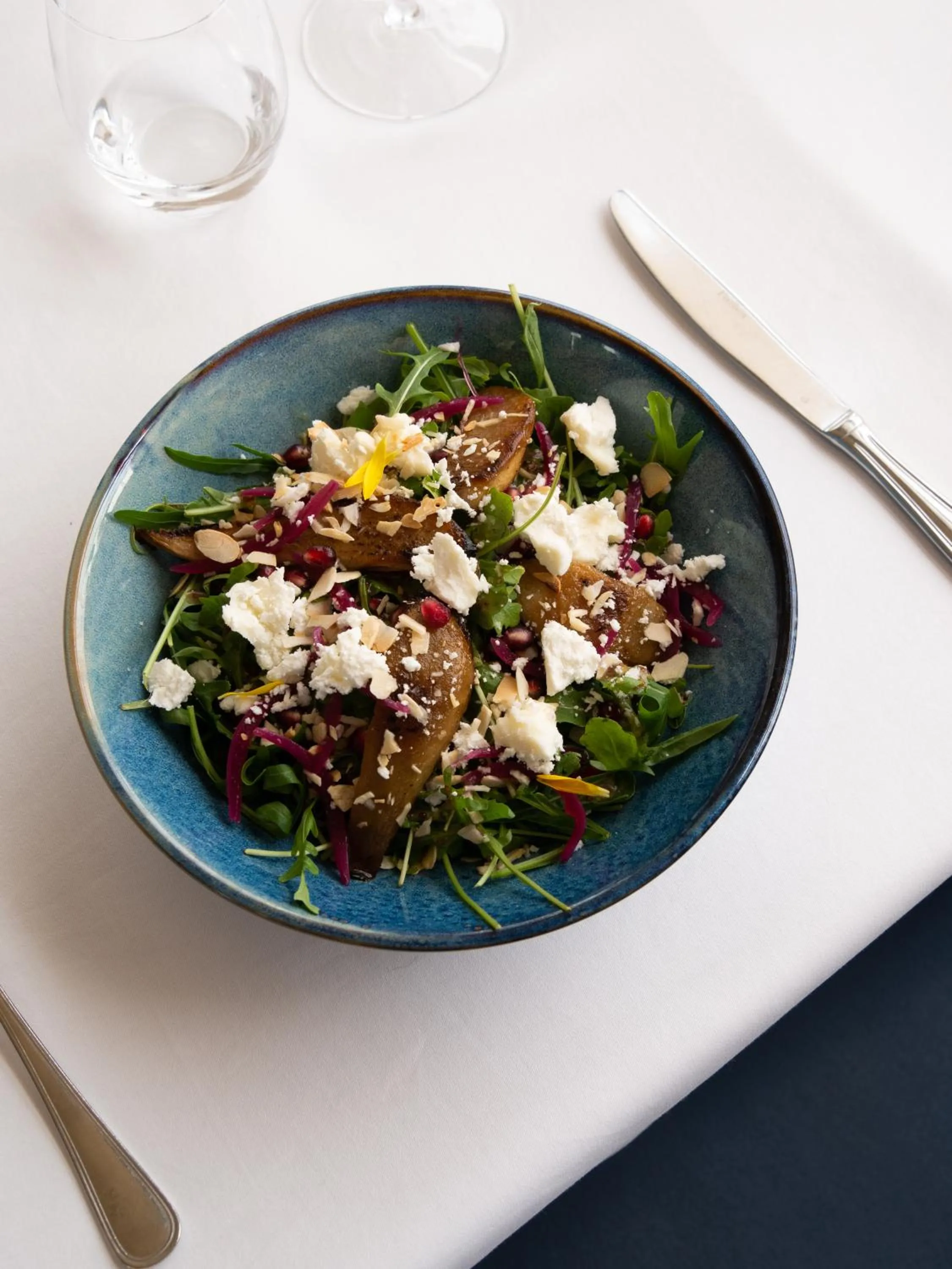 Restaurant/places to eat in Hostal Empúries