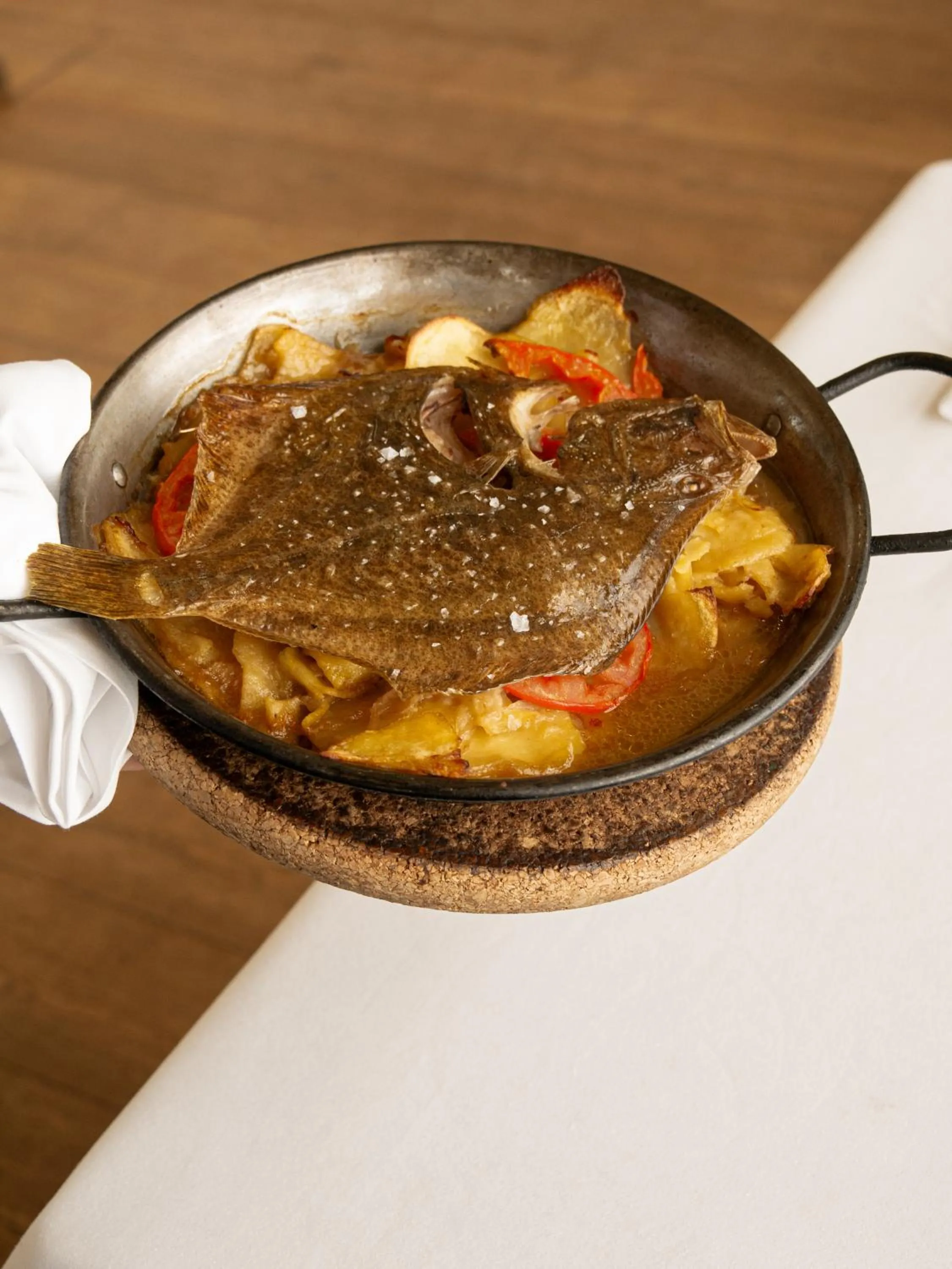 Food and drinks in Hostal Empúries