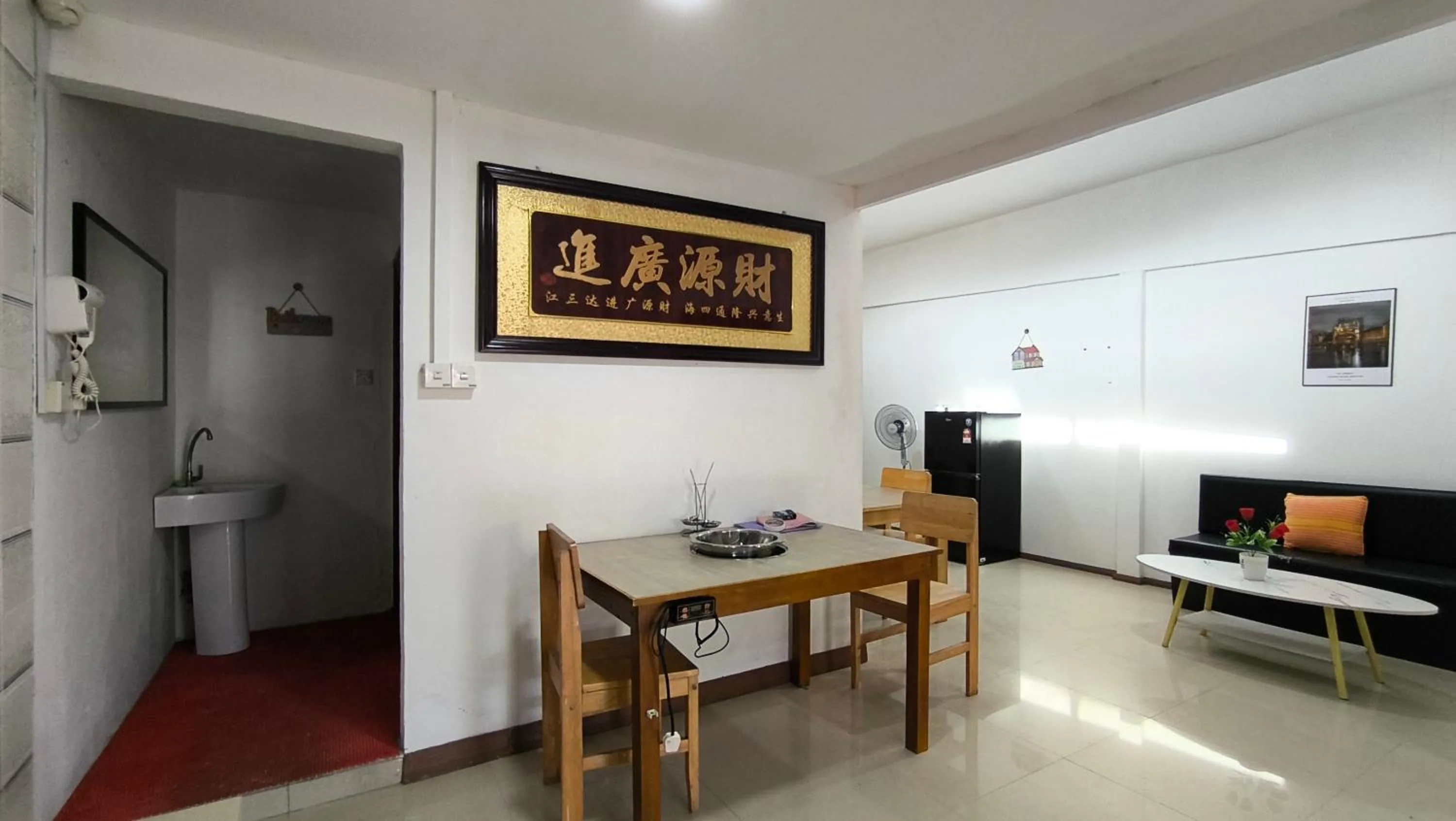 Dining area in Natol Homestay - Kenyalang Park
