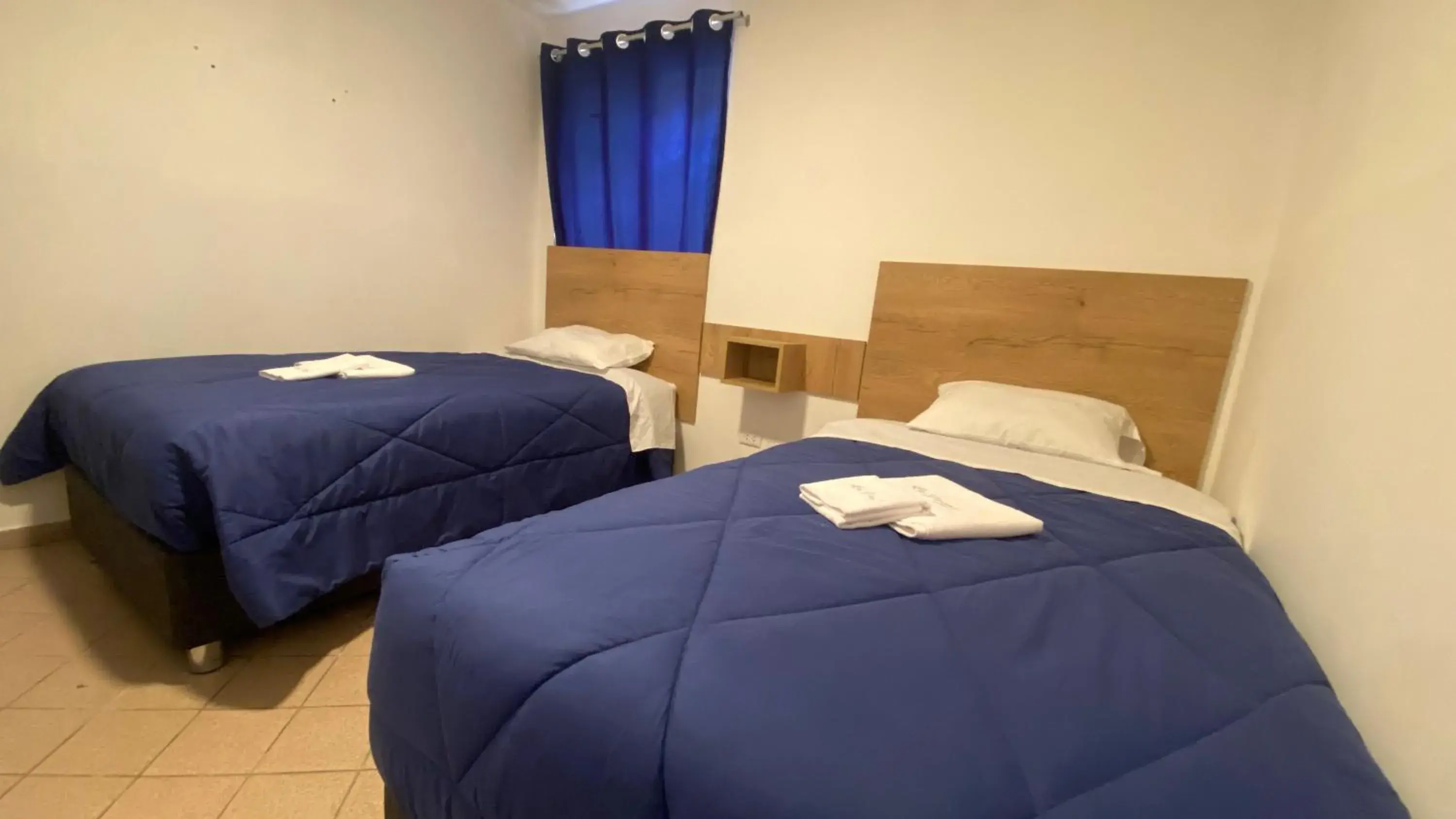 Triple Room with Bathroom in La Pascana Hospedaje Triple Room with Bathroom in La Pascana Hospedaje