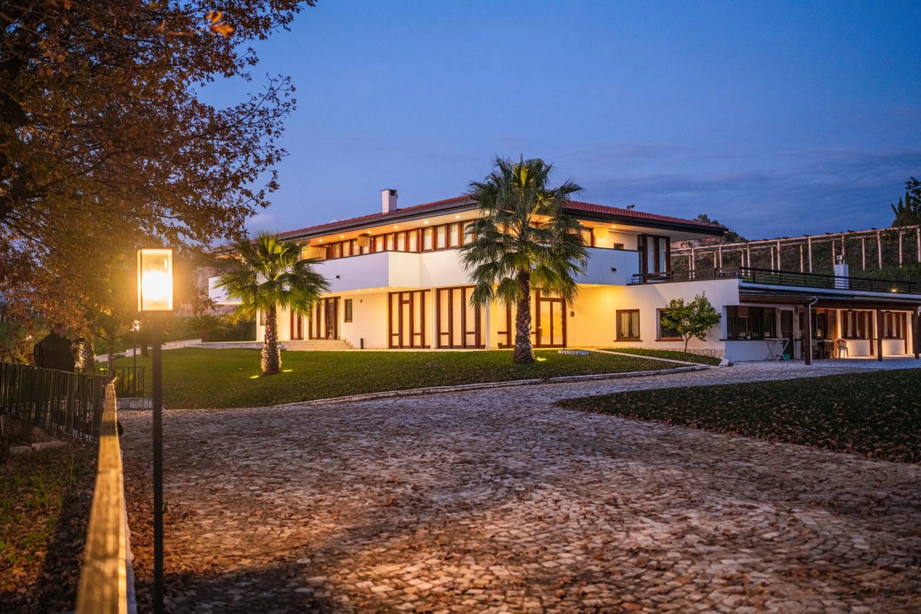 Property Building in ARIA - Villa di Campagna