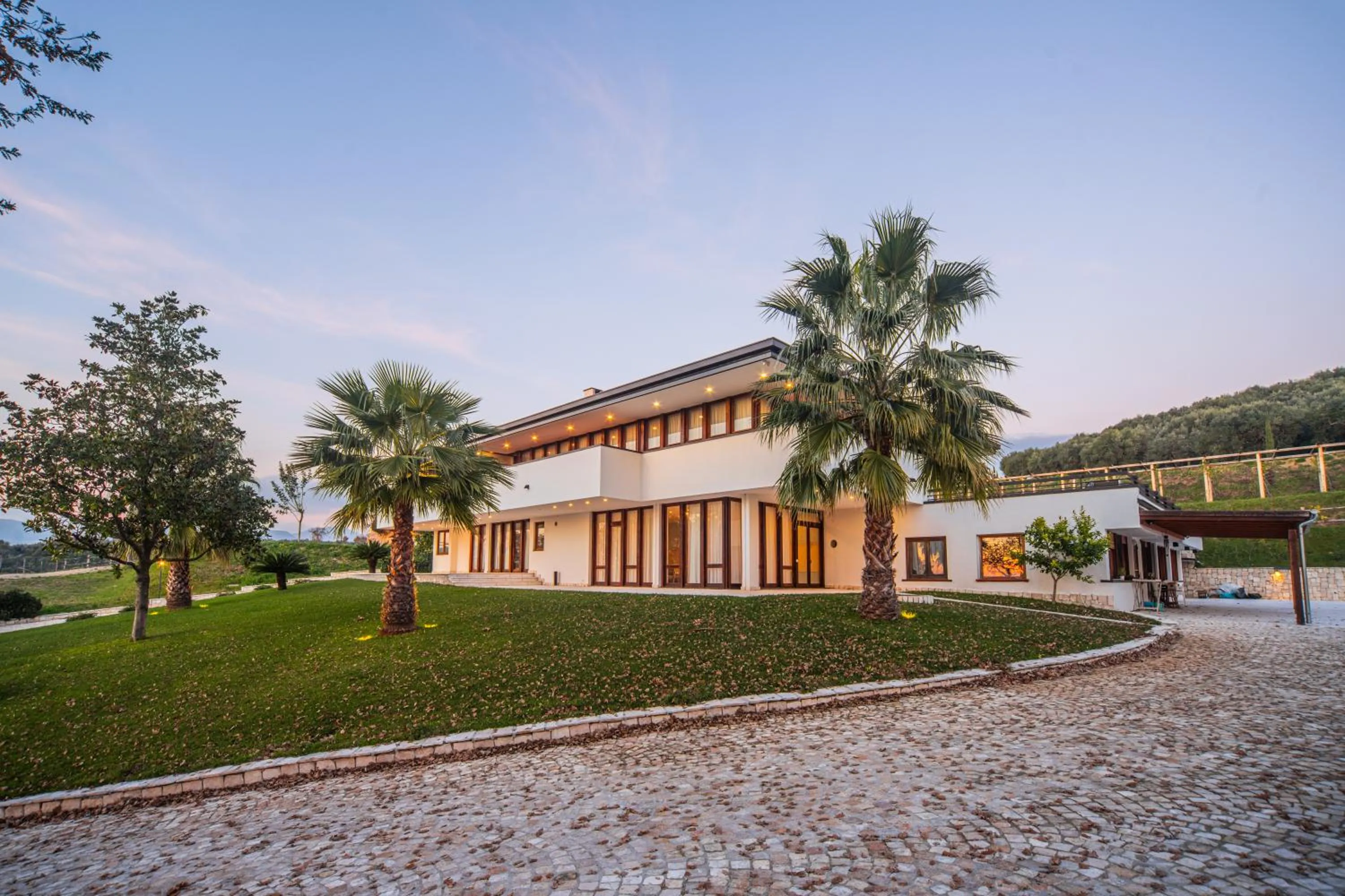 Property Building in ARIA - Villa di Campagna