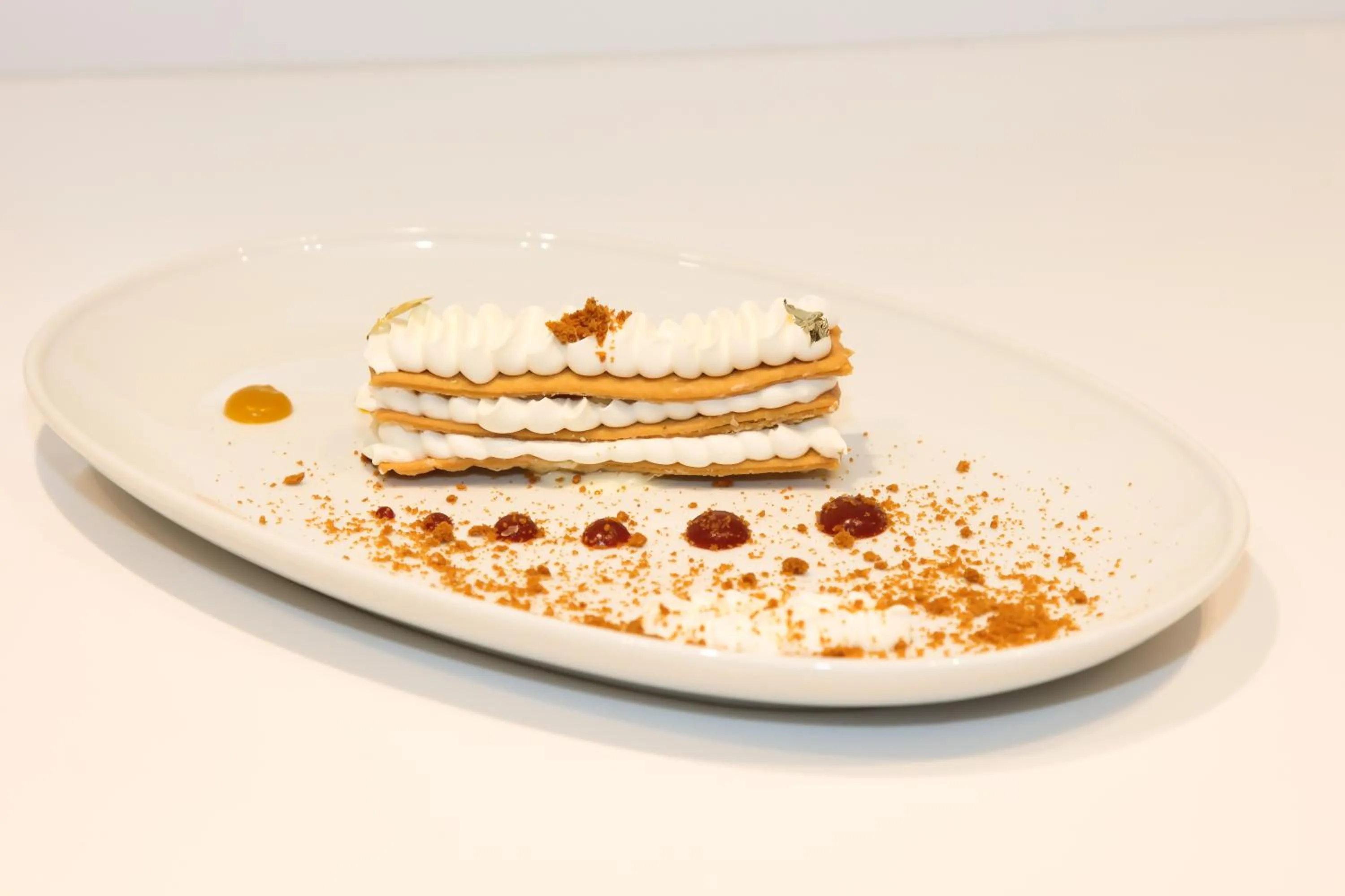 Restaurant/places to eat in Golden Tulip Opera Alger