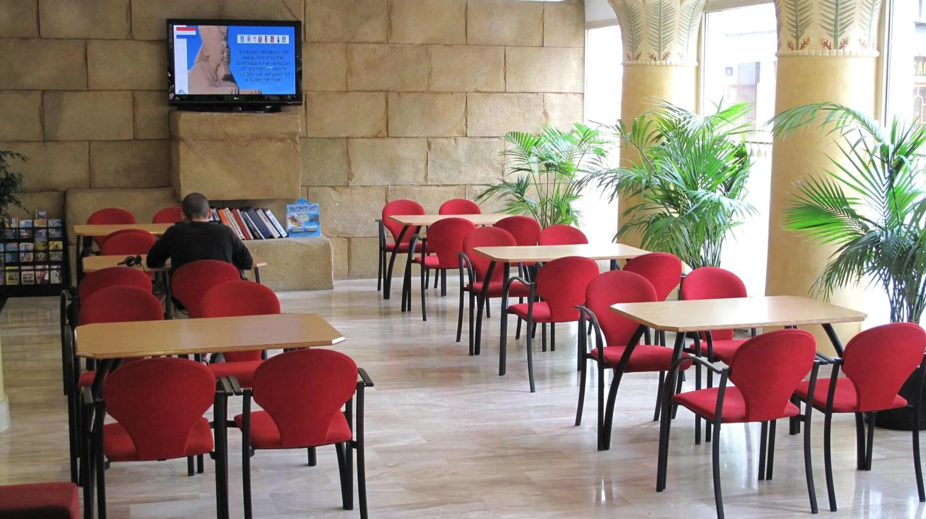 Lounge or bar in Cleopatra Spa Hotel