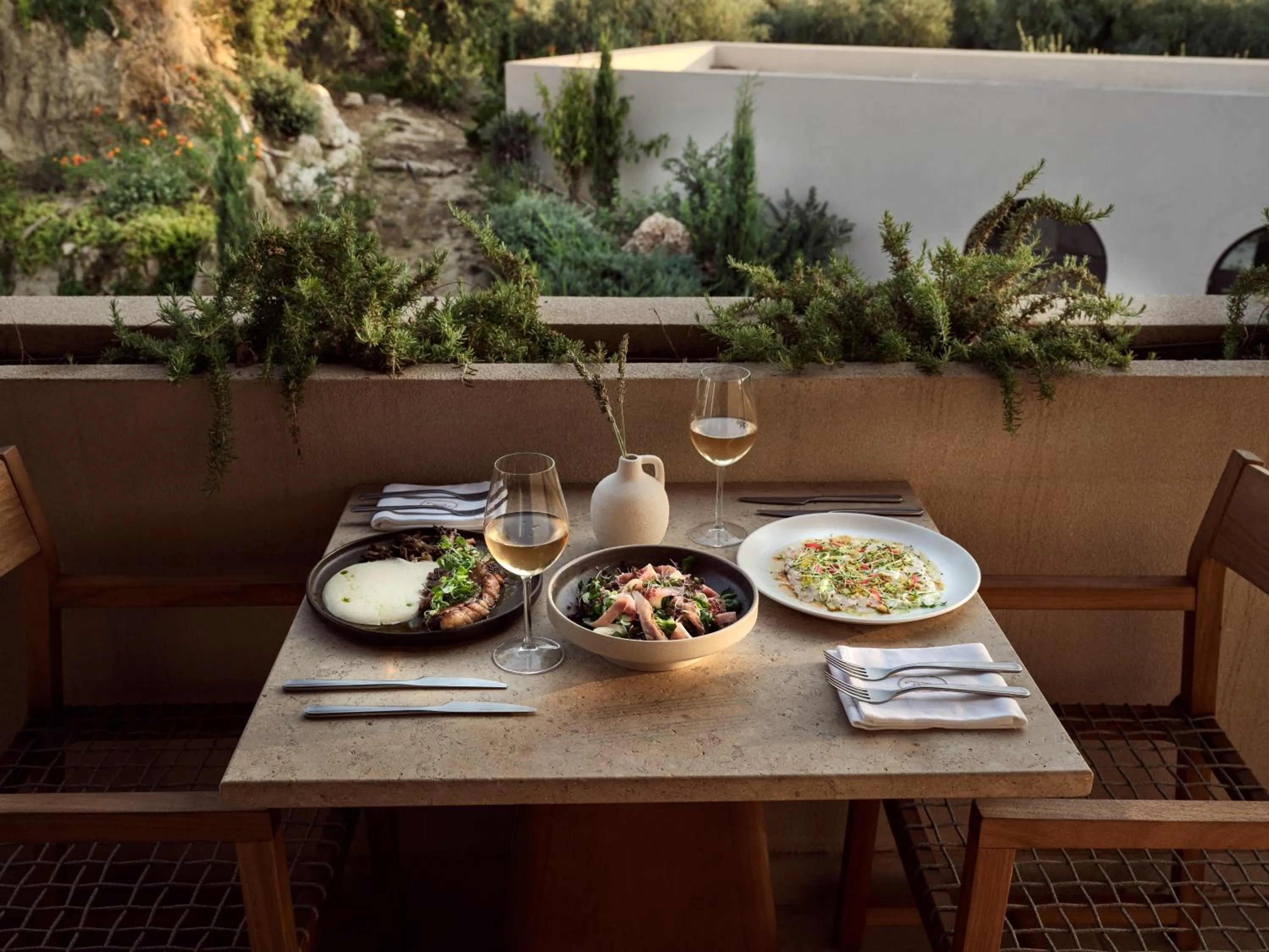 Restaurant/places to eat in Pierros Verde