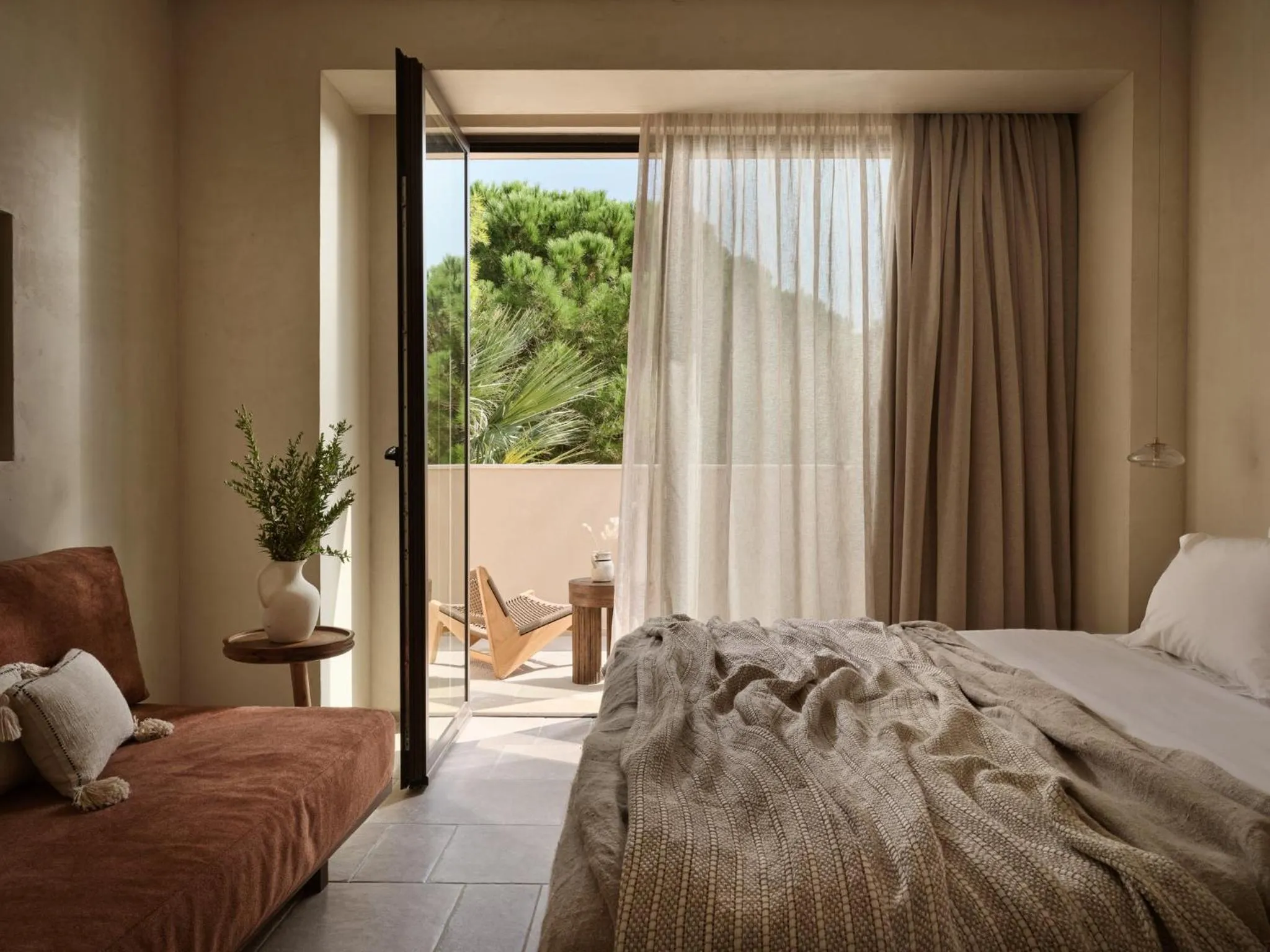 Bed in Pierros Verde