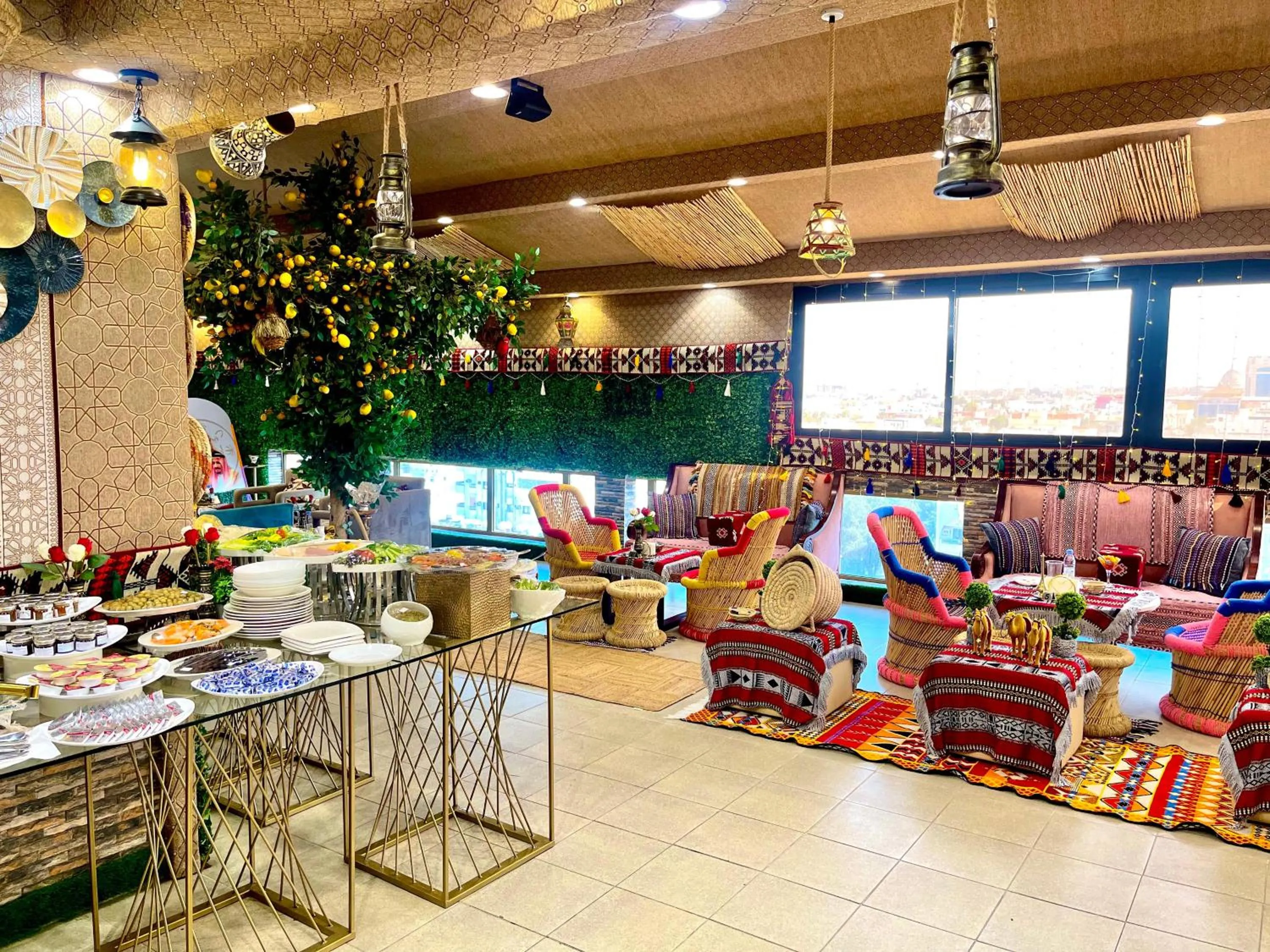 Restaurant/places to eat in Sas Blue Suites