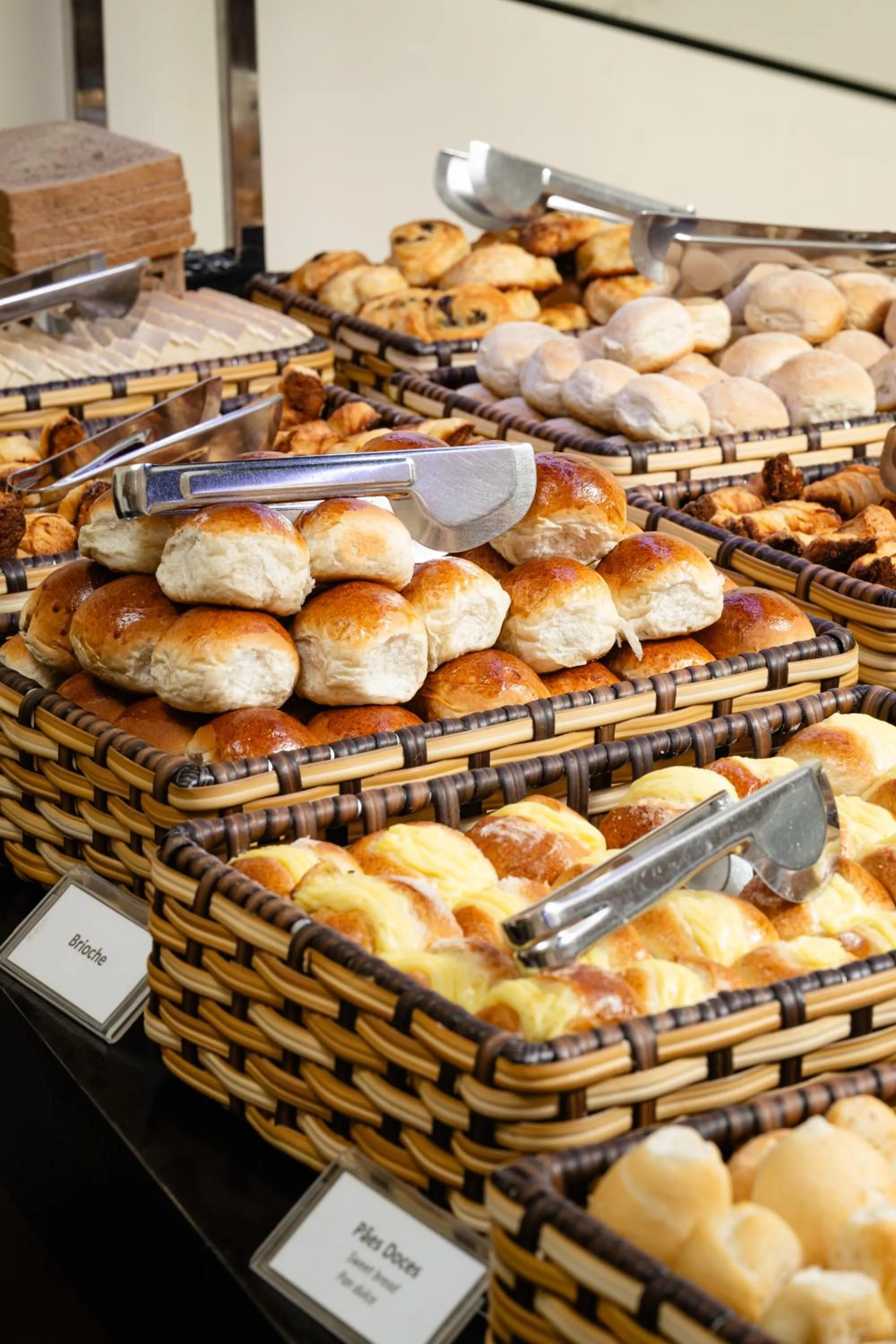 Breakfast in Savoy Othon Lite