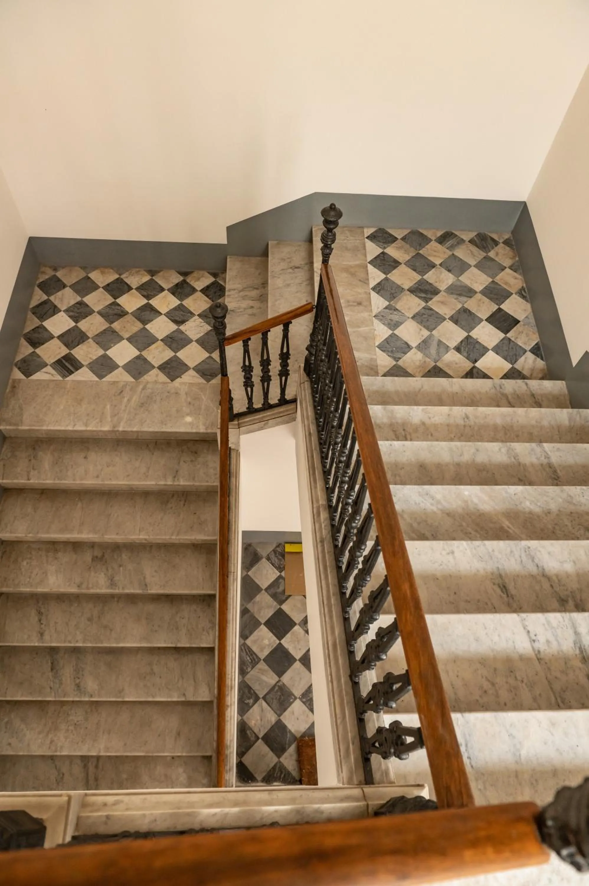 Decorative detail in Personè Palace - by Symphonya Luxury