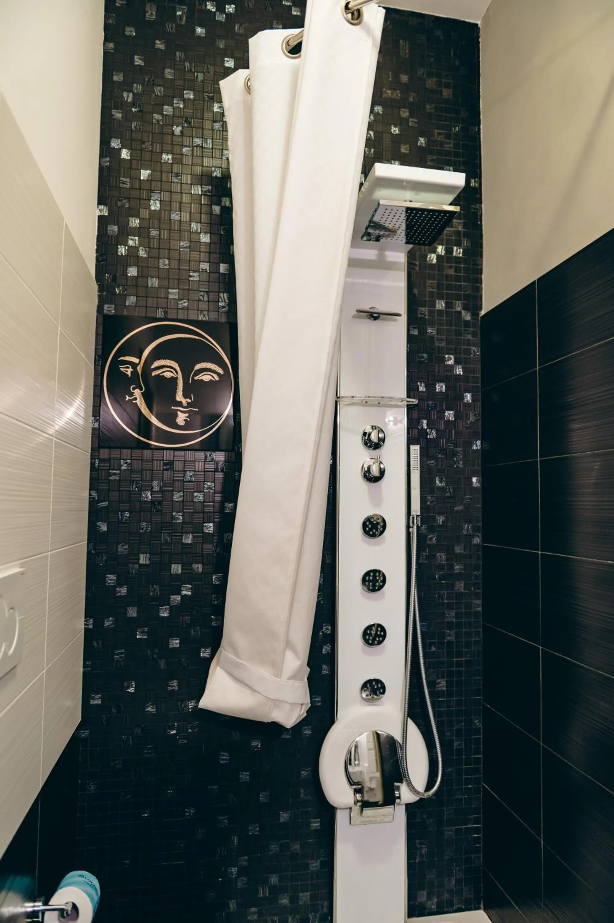 Shower, Bathroom in Personè Palace - by Symphonya Luxury