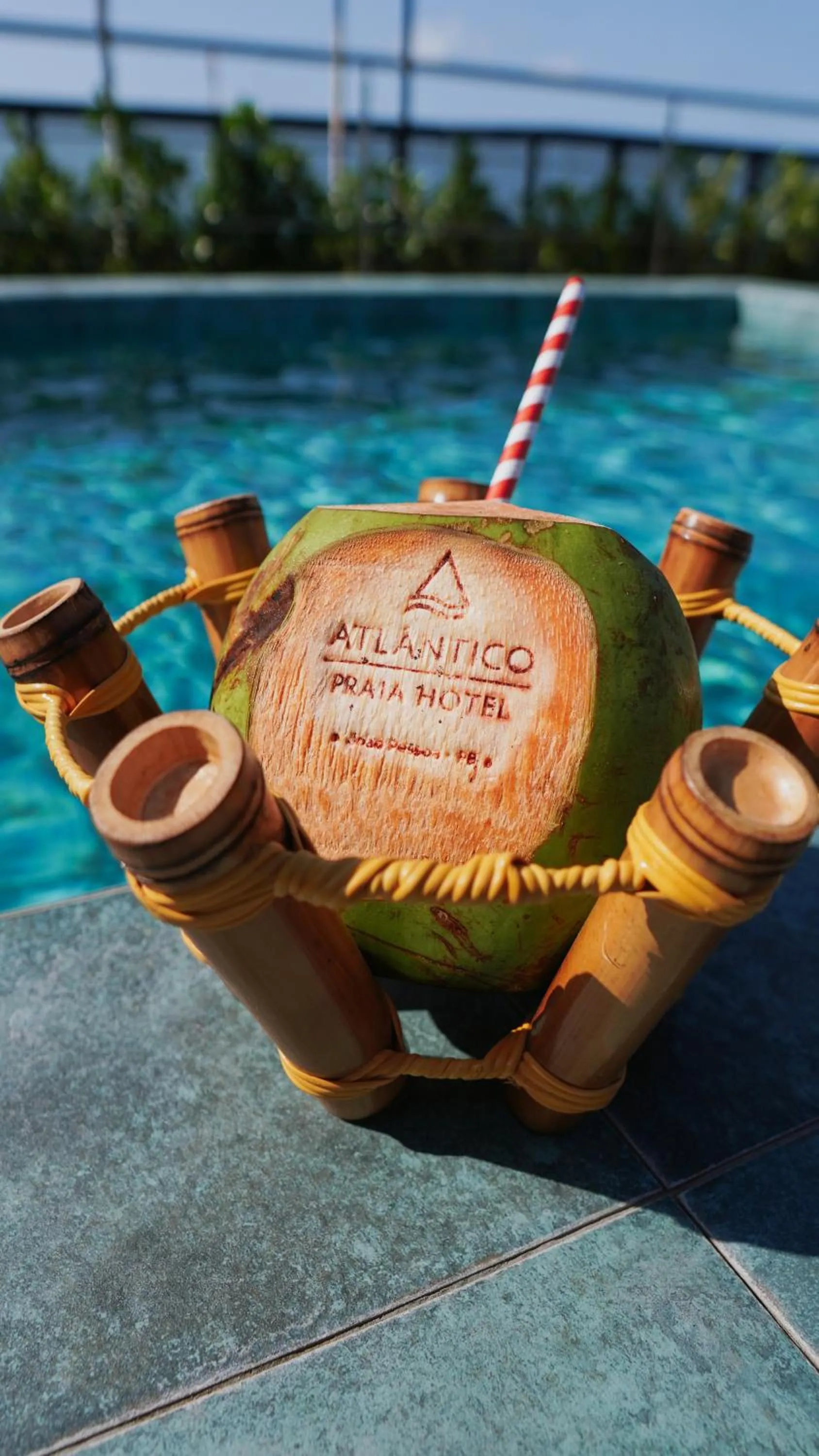 Restaurant/places to eat in Atlântico Praia Hotel