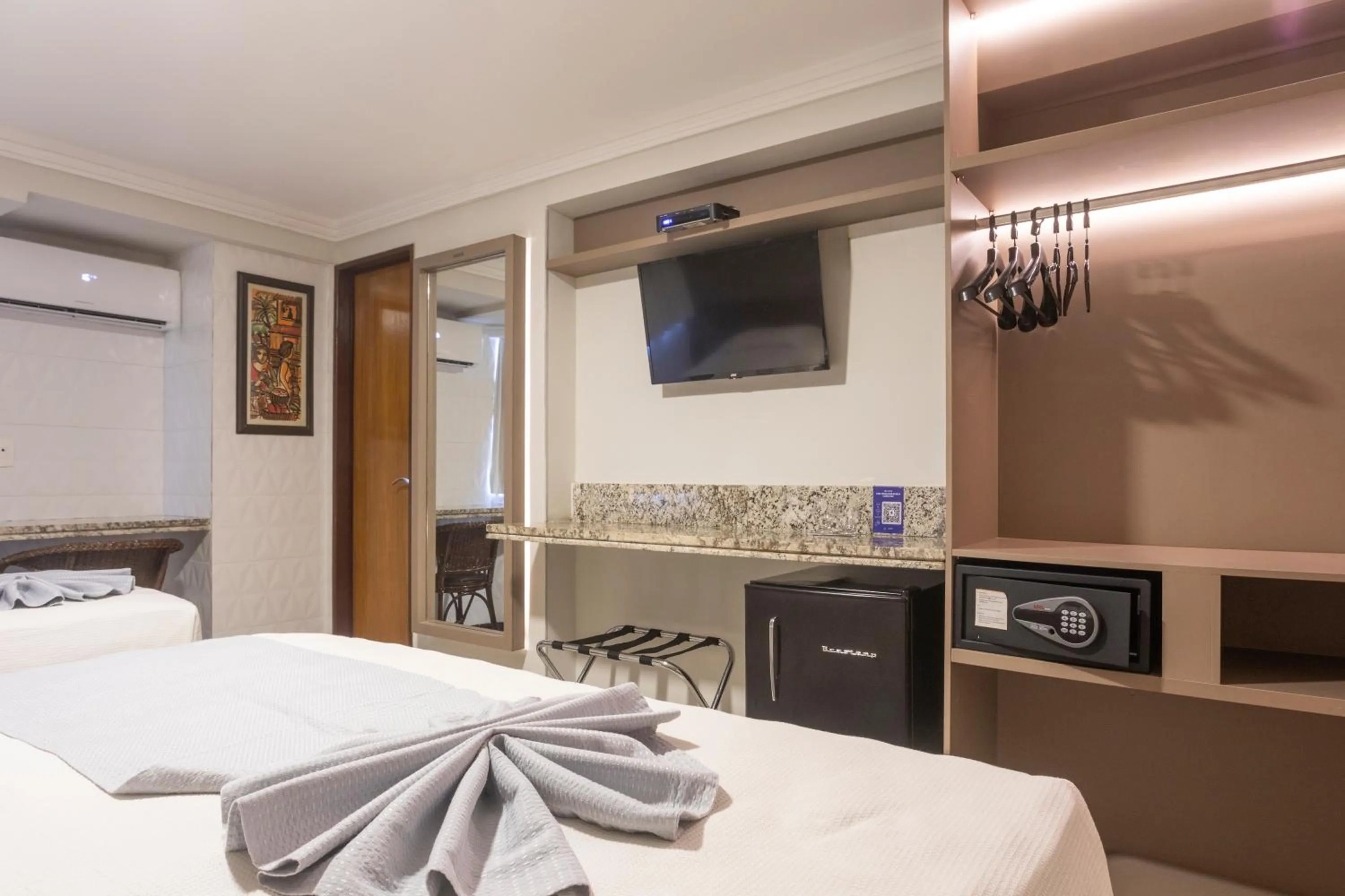 Bed in Atlântico Praia Hotel