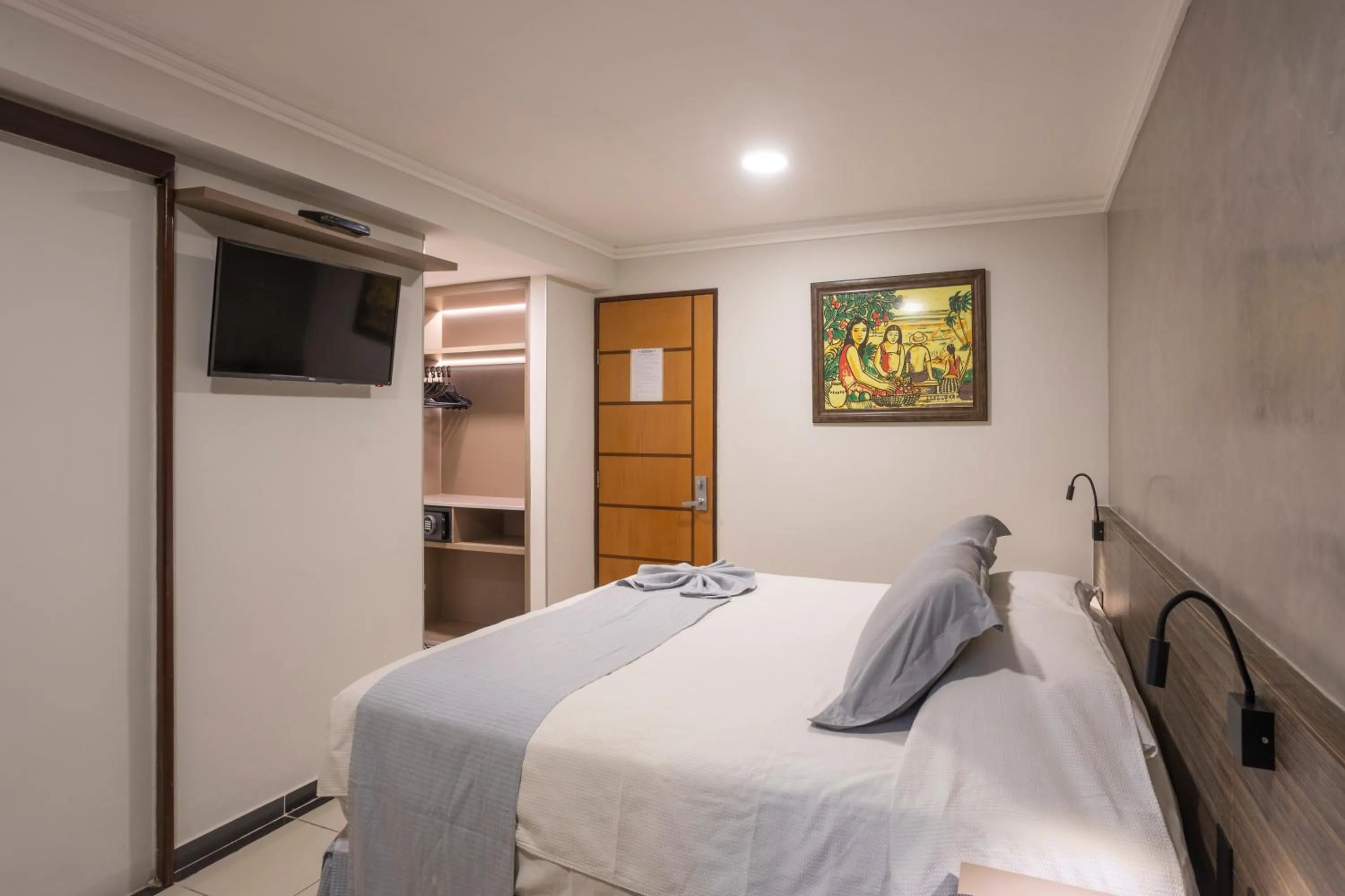 Bed in Atlântico Praia Hotel