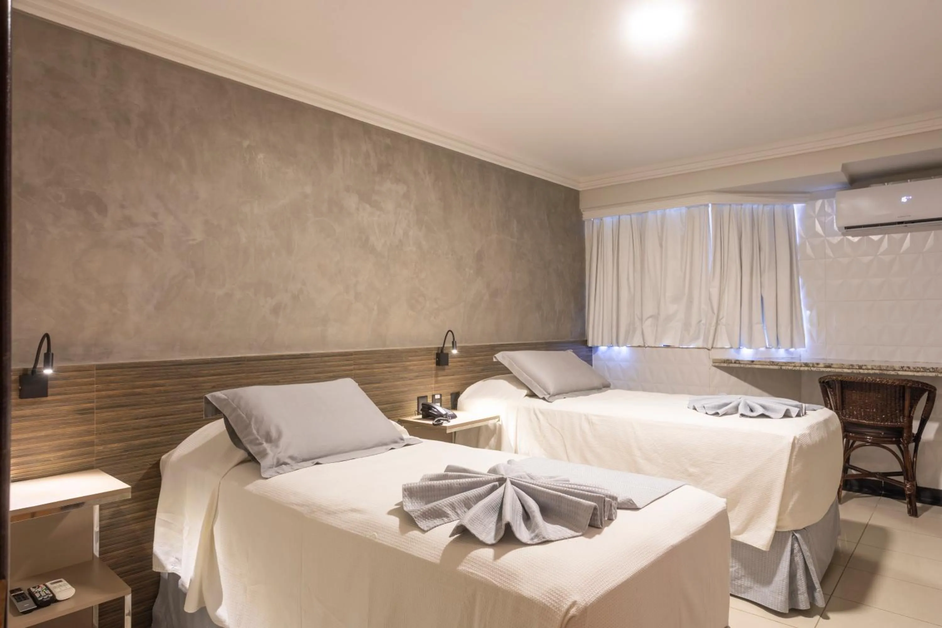 Bedroom, Bed in Atlântico Praia Hotel