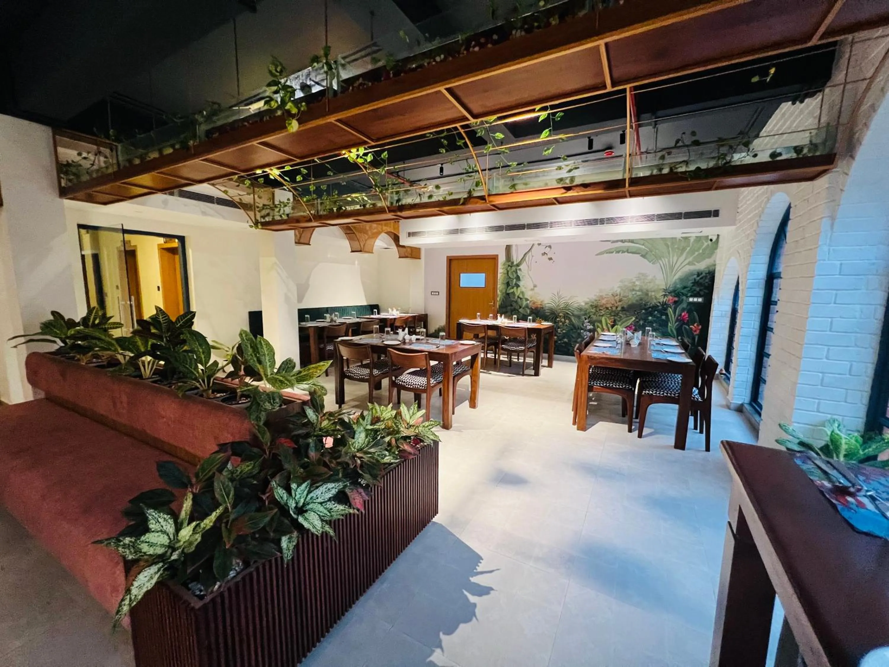 Restaurant/places to eat in Hotel Seapark