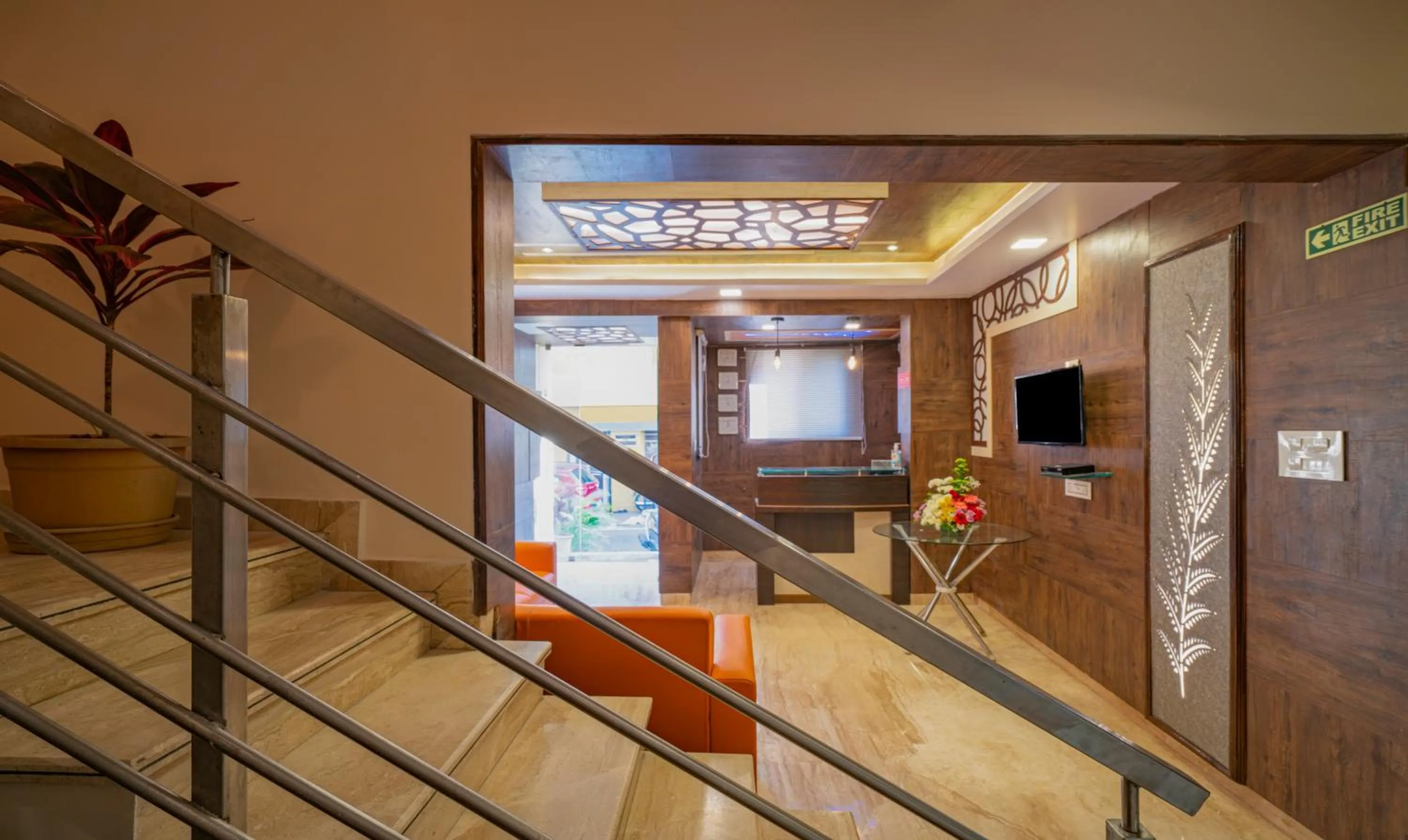 Lobby or reception in Treebo Elite 7